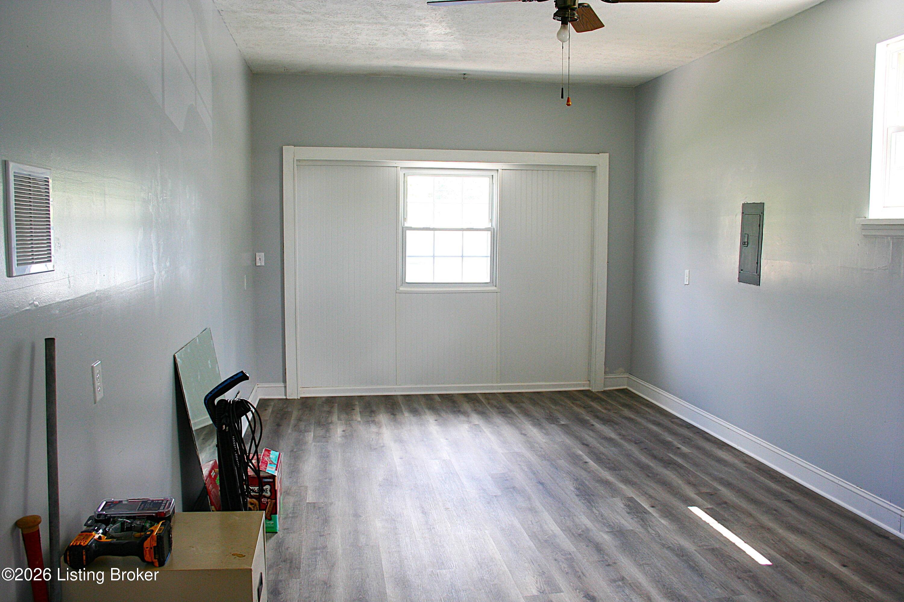 631 Flatlick Rd Property Photo 11