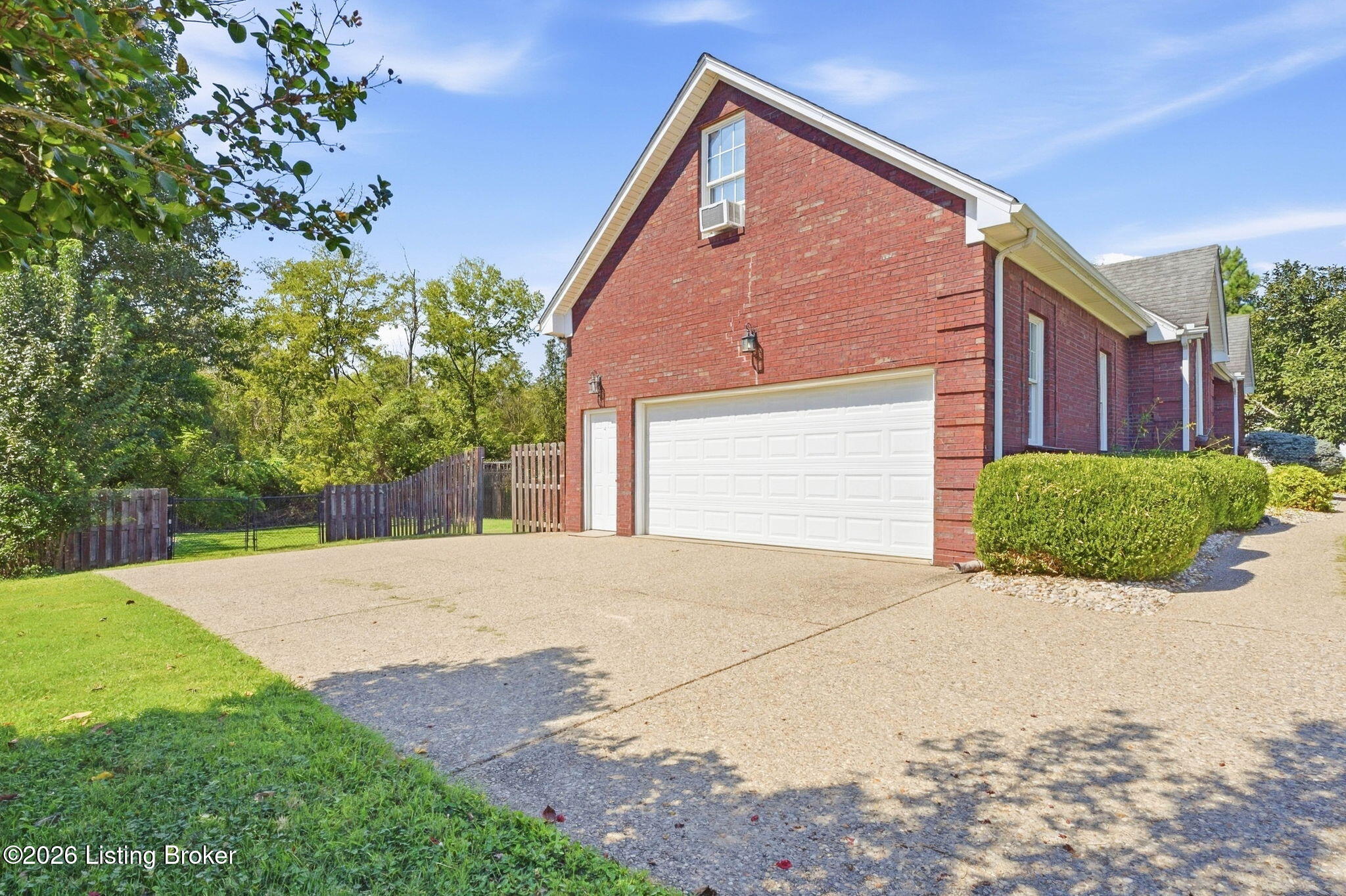 287 Cedar Place Dr Property Photo 4