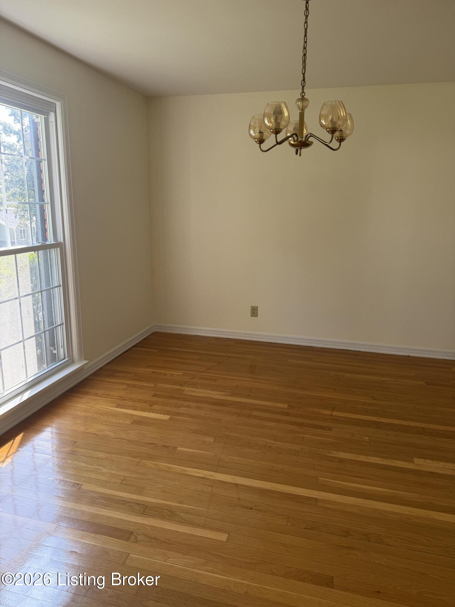 590 Lakeshore Pkwy Property Photo 22