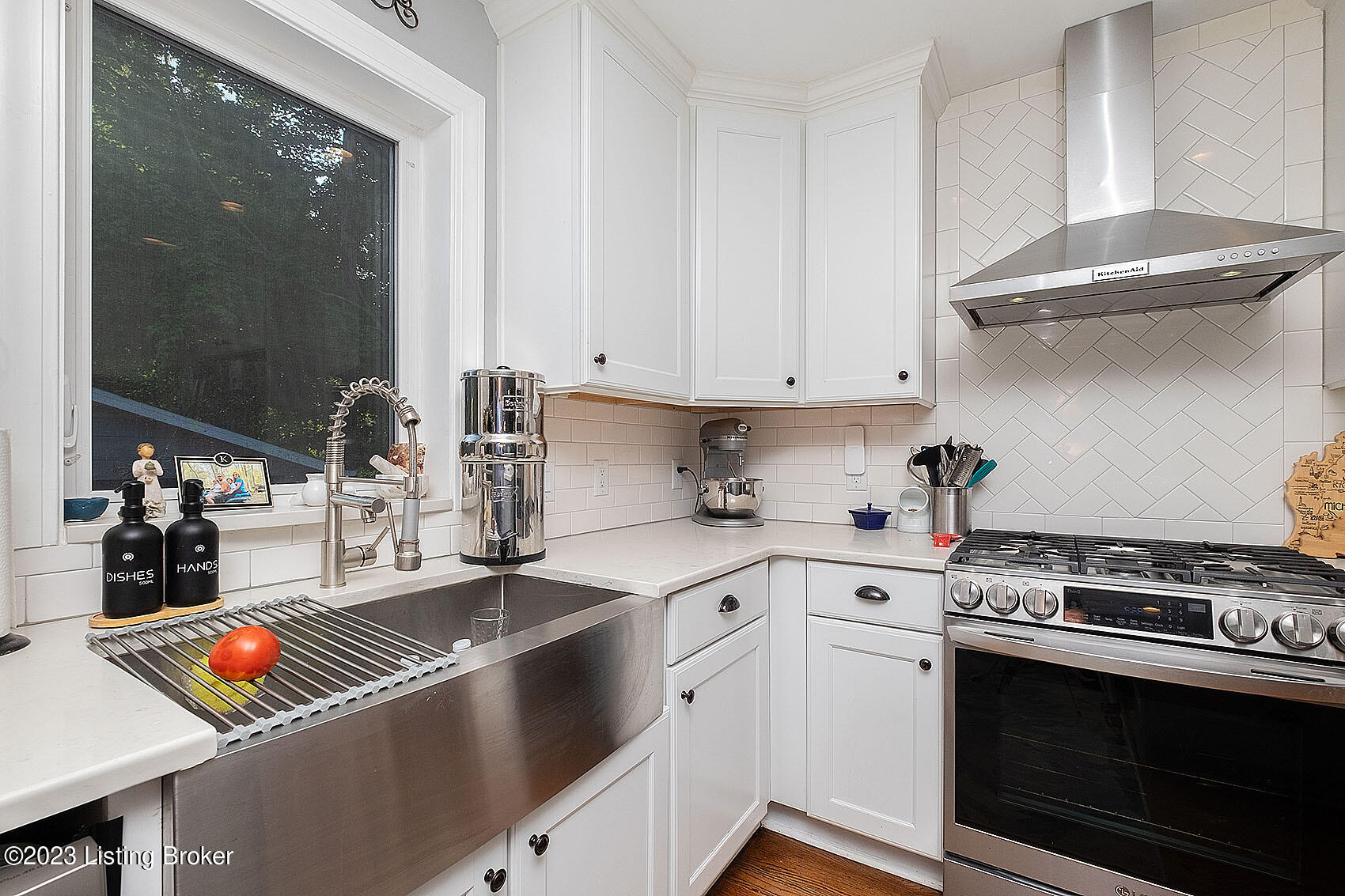 211 S Sherrin Ave Property Photo 14