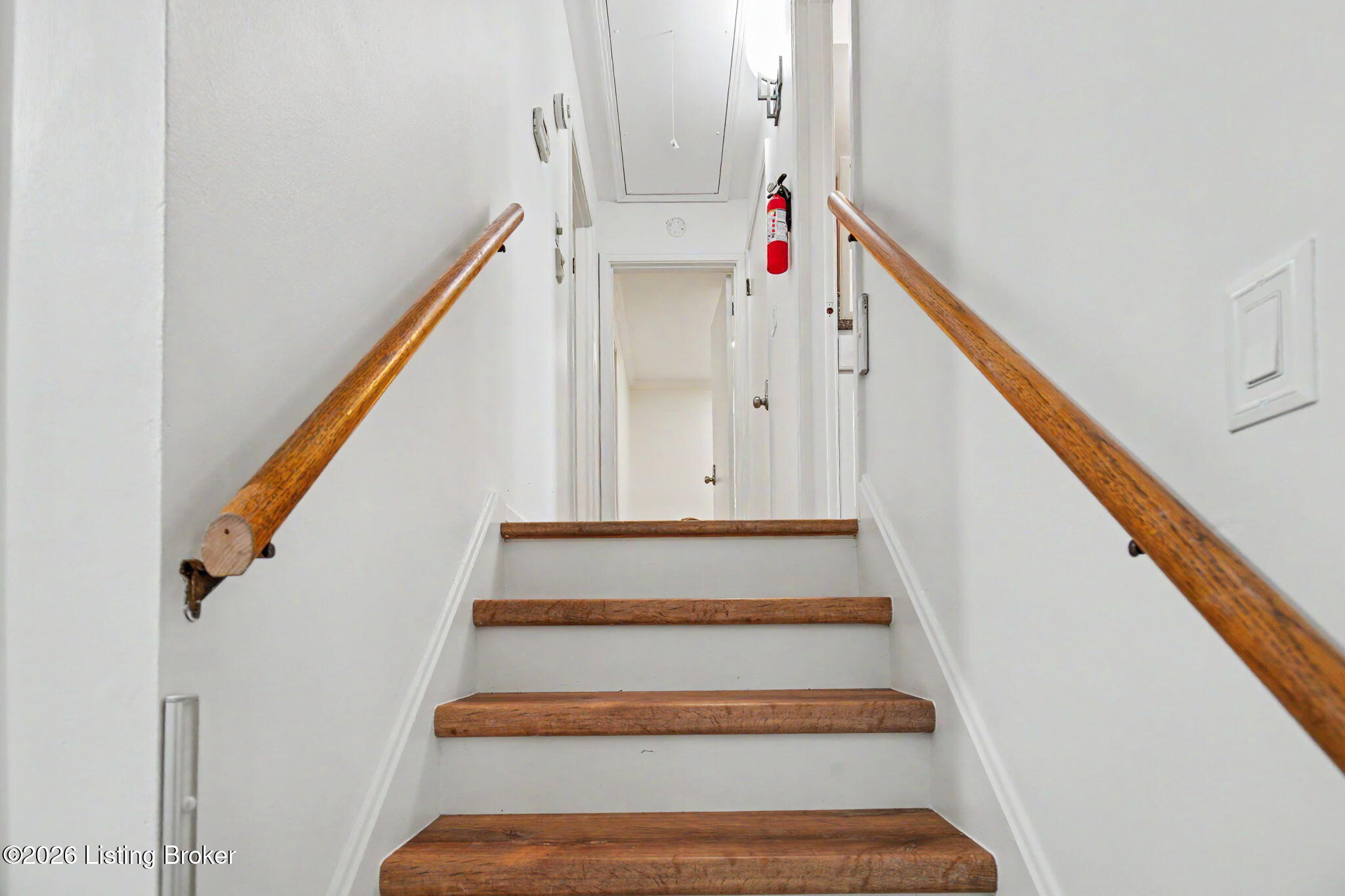 10715 Sunderland Pl Property Photo 29