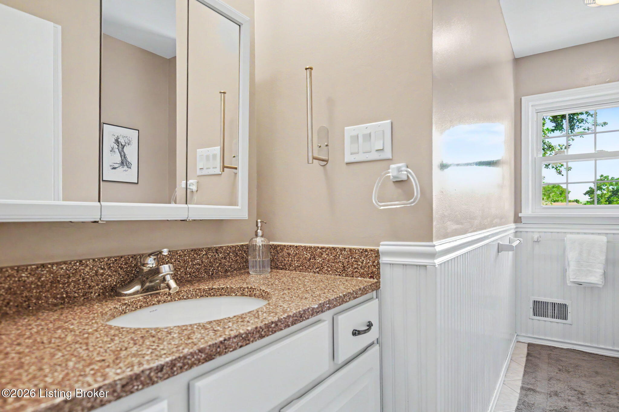 10715 Sunderland Pl Property Photo 30