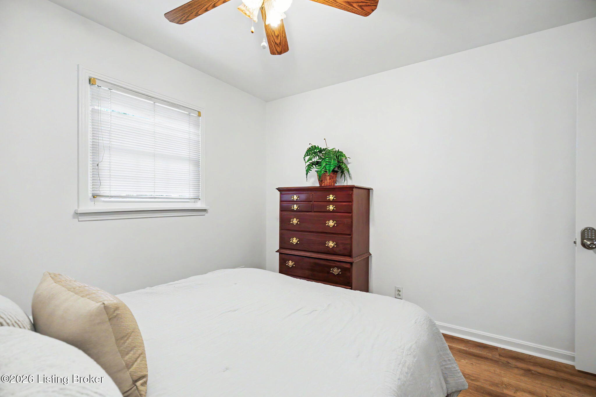10715 Sunderland Pl Property Photo 35