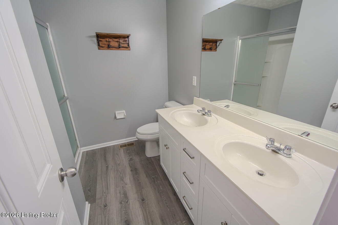 4030 Firestone Way Property Photo 24
