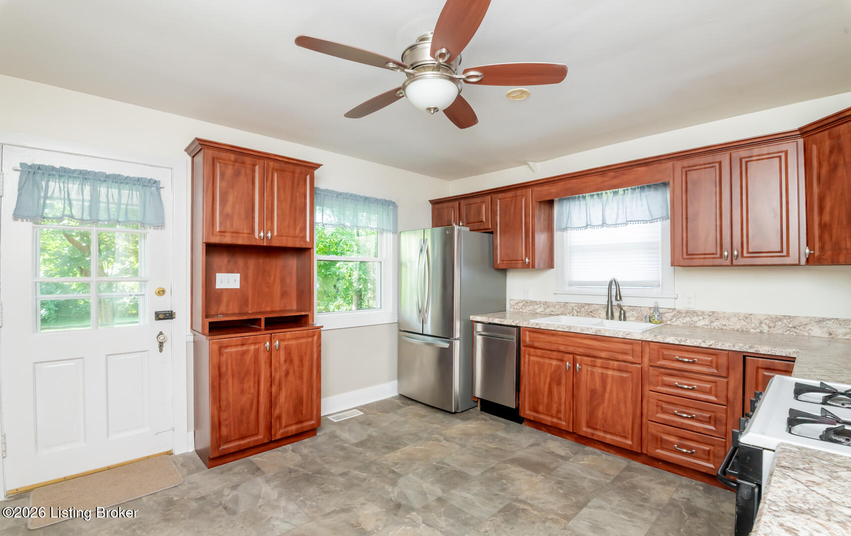 1244 Bourbon Ave Property Photo 31