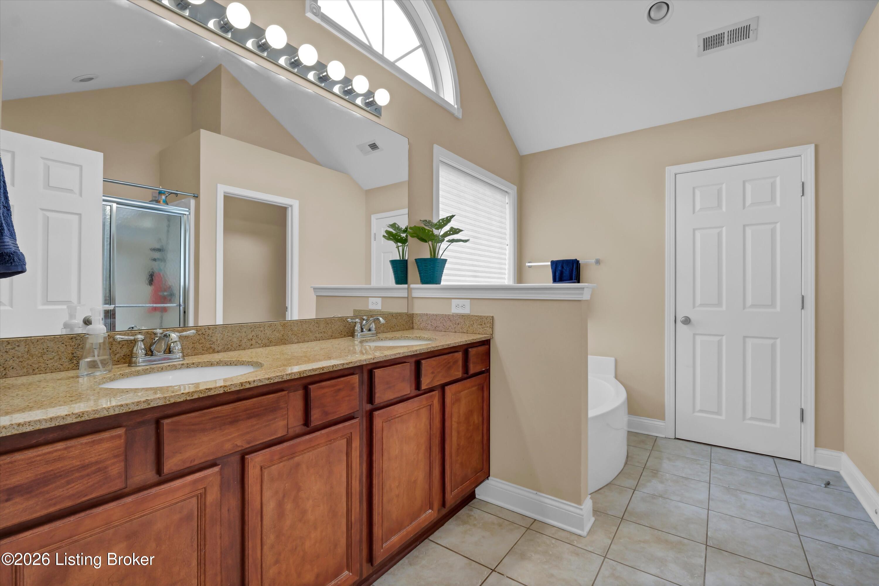 8823 Gentlewind Way Property Photo 16