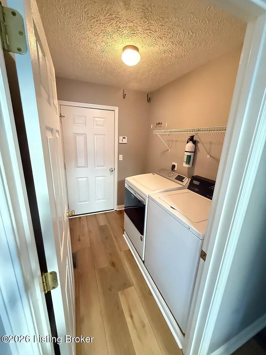 1303 Bostwick Ln Property Photo 10