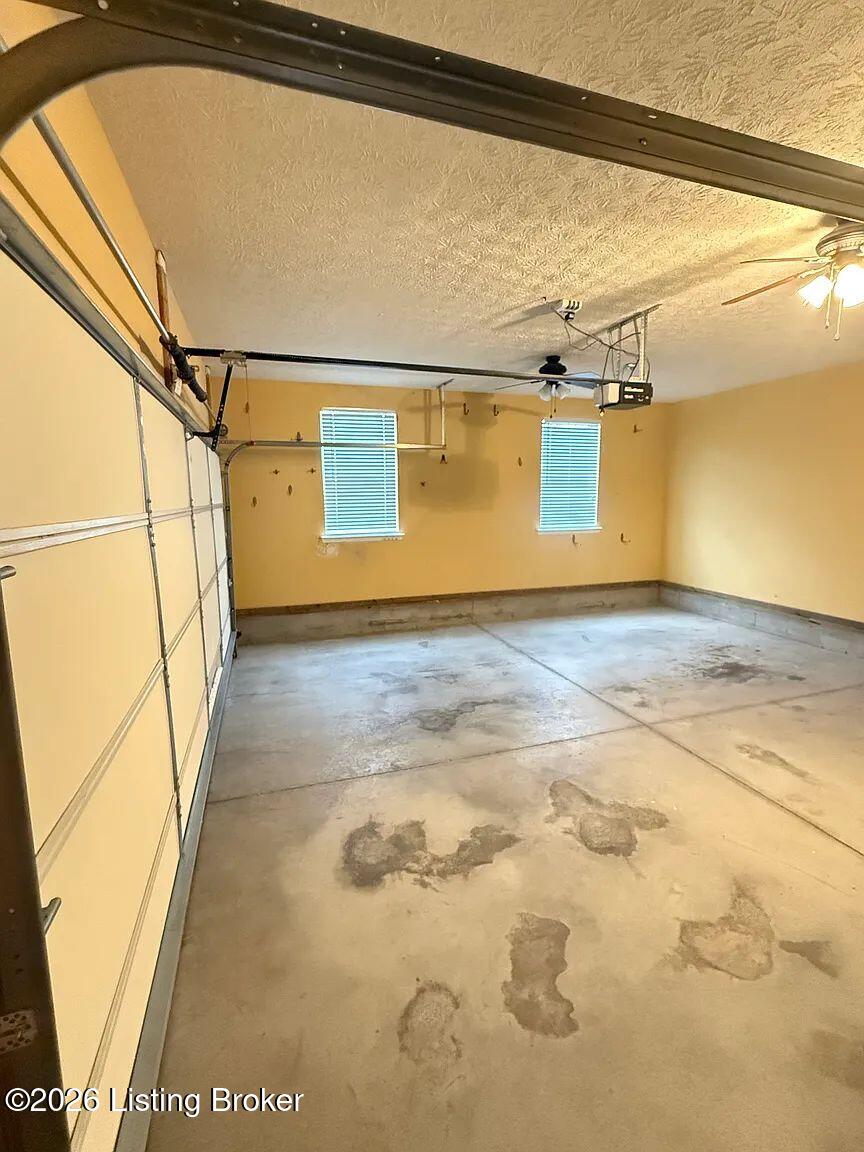 1303 Bostwick Ln Property Photo 11