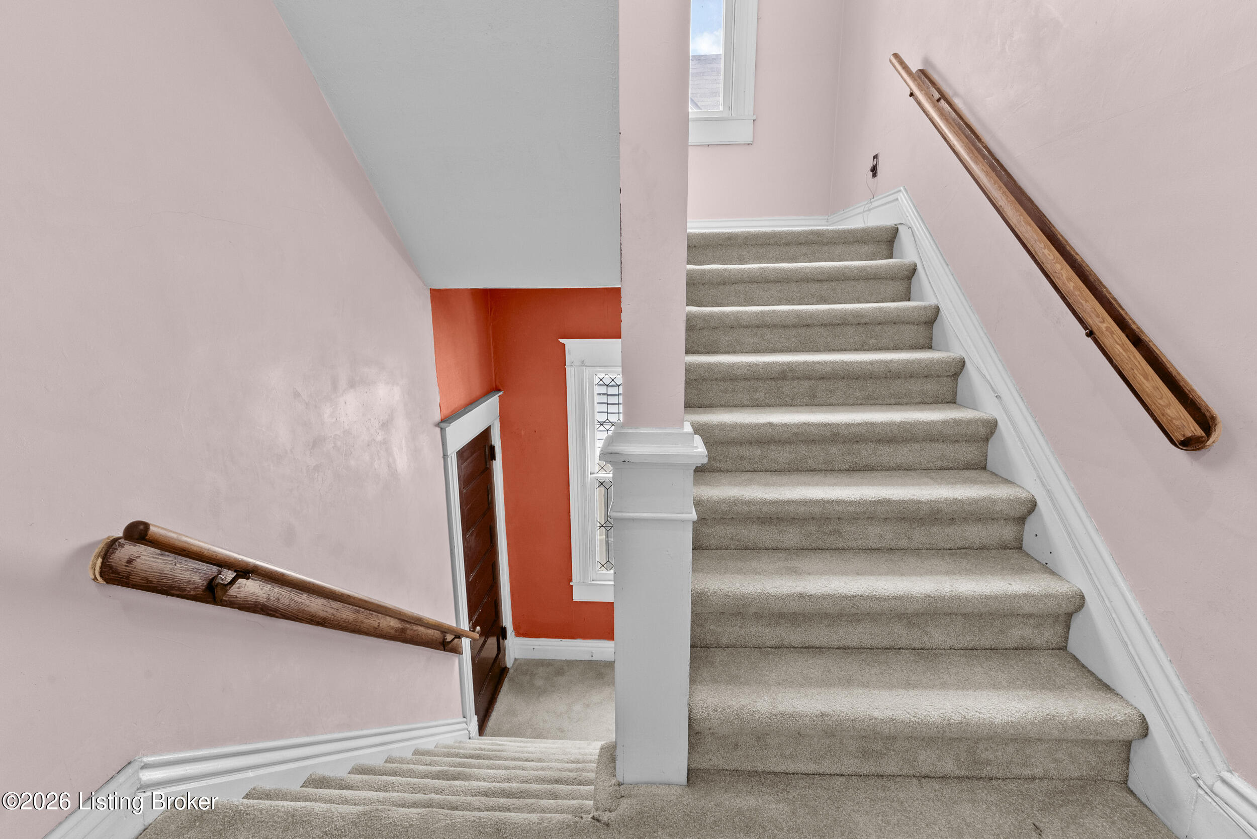 122 N Bayly Ave Property Photo 32