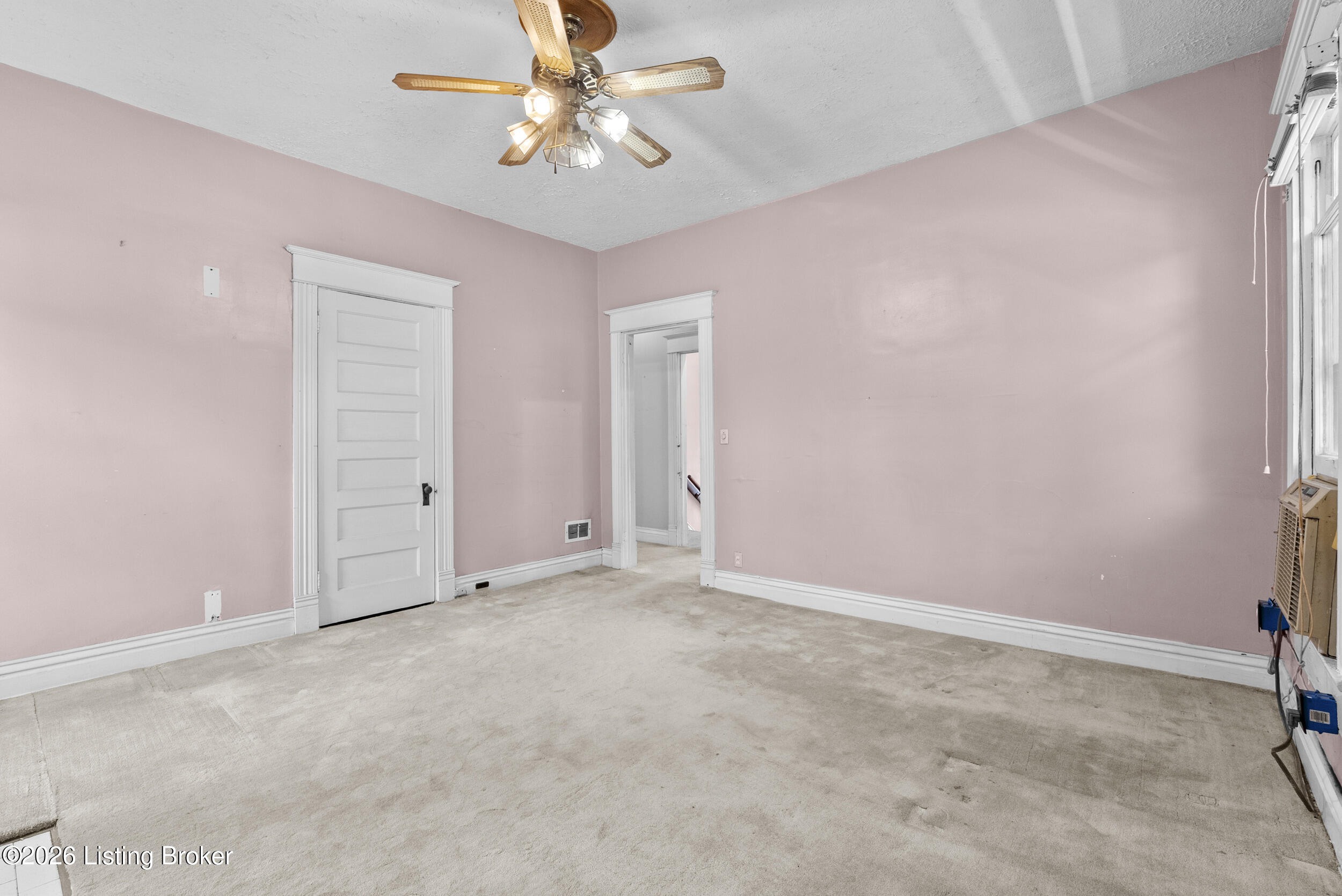122 N Bayly Ave Property Photo 38