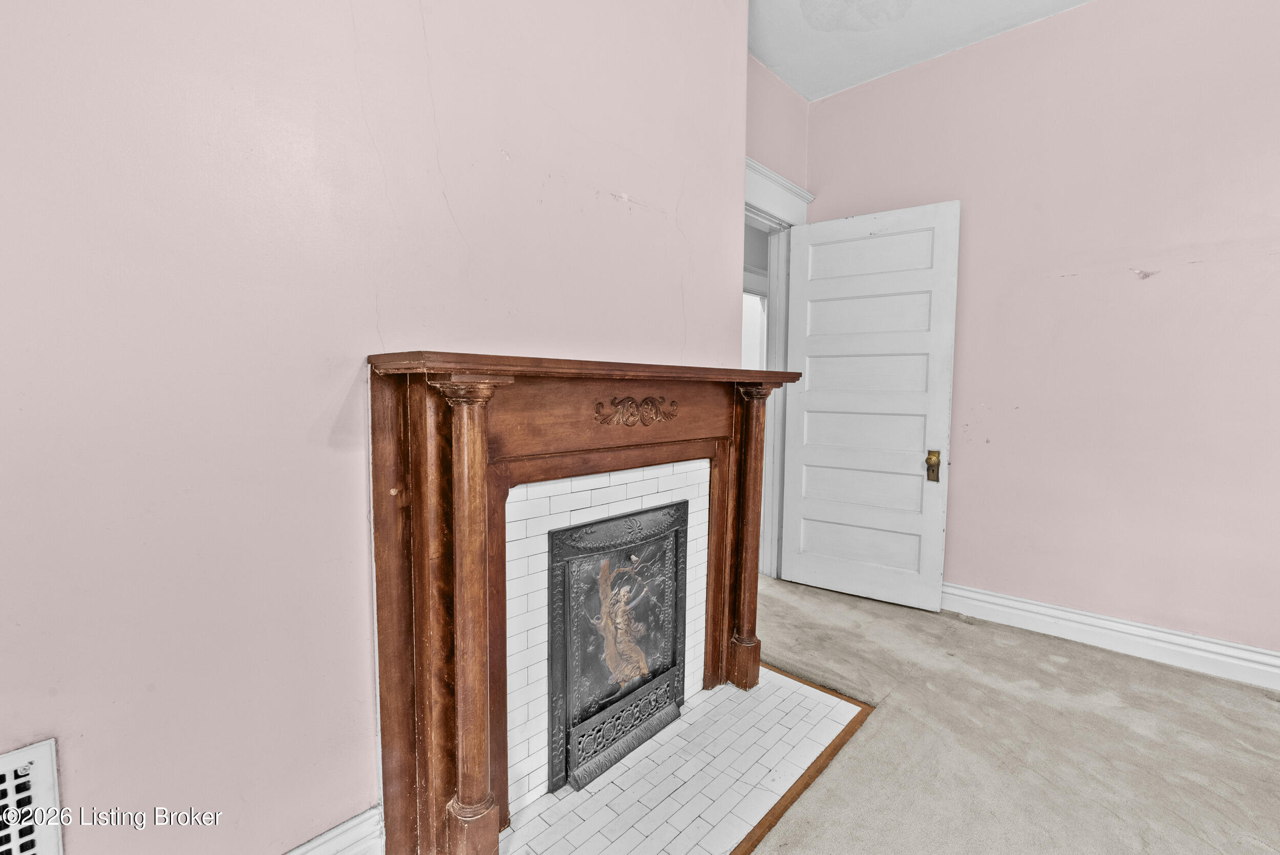 122 N Bayly Ave Property Photo 41