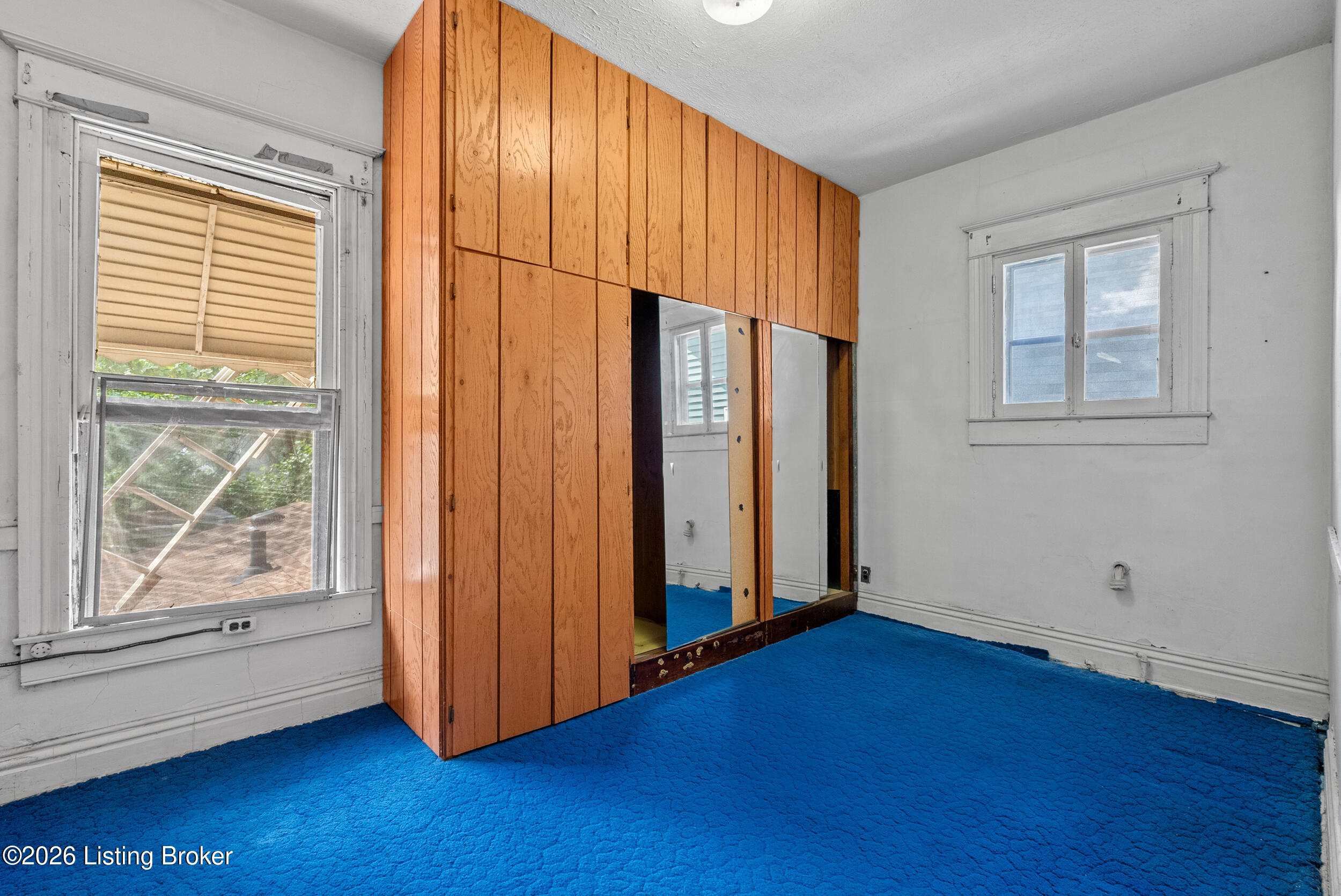 122 N Bayly Ave Property Photo 45