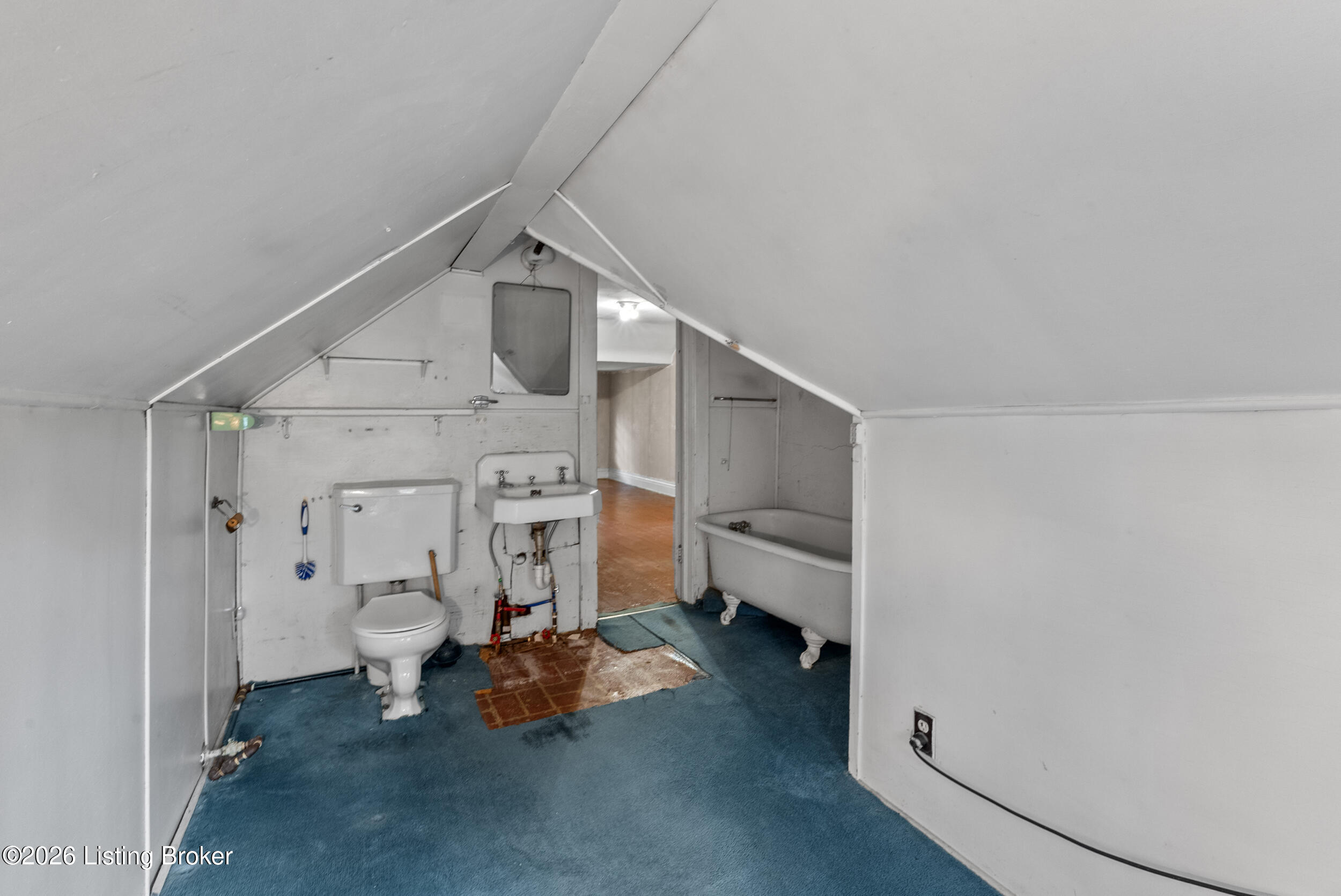 122 N Bayly Ave Property Photo 54