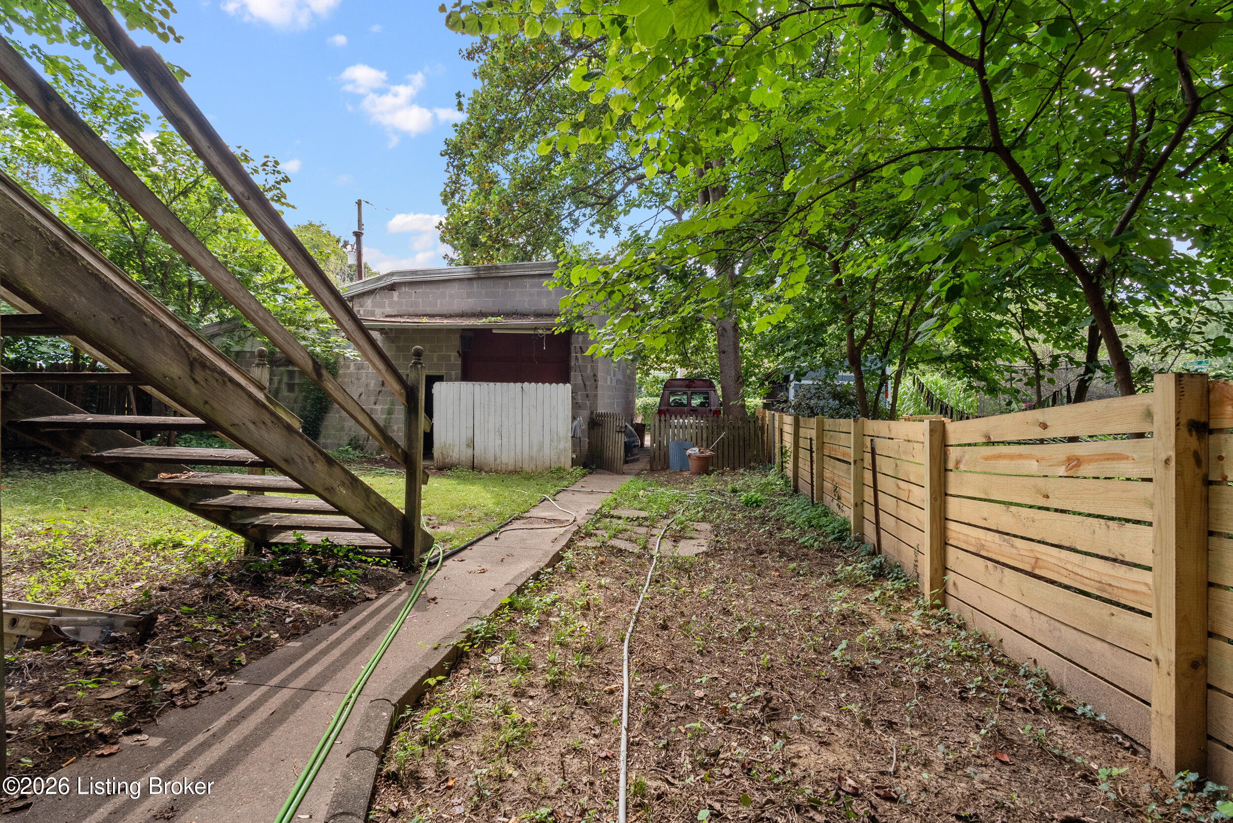 122 N Bayly Ave Property Photo 60