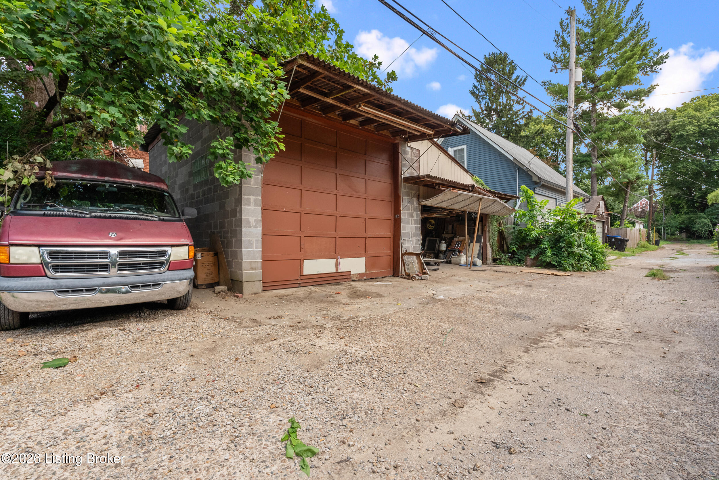 122 N Bayly Ave Property Photo 66