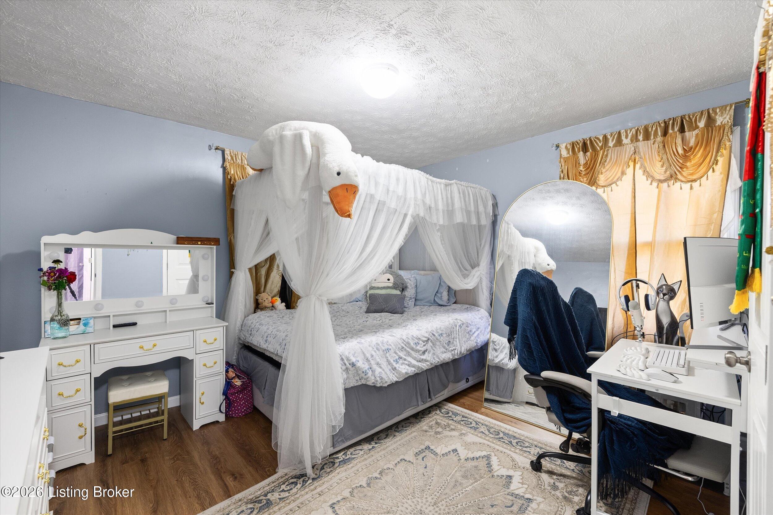 4921 Wellsworth Ave Property Photo 10
