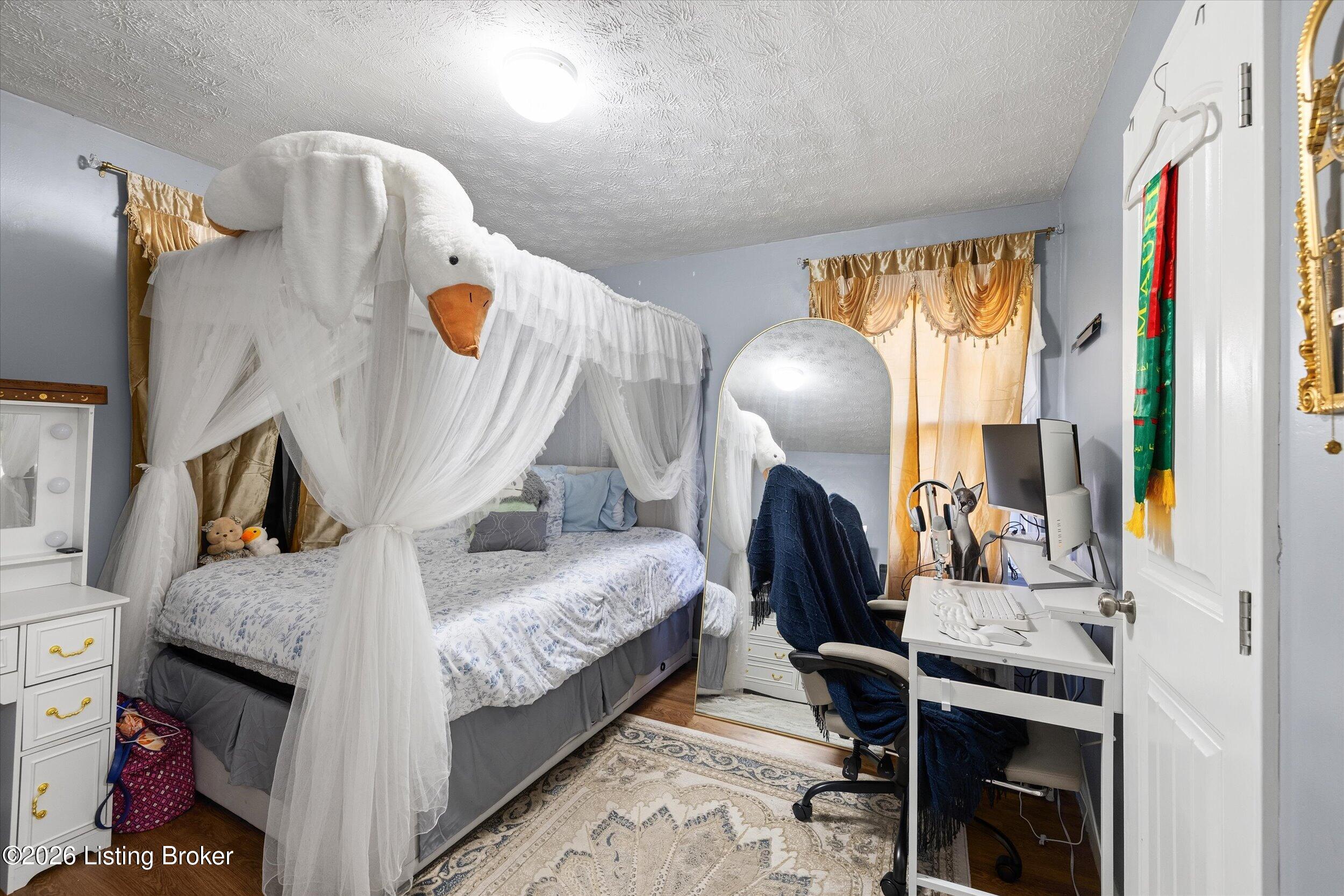 4921 Wellsworth Ave Property Photo 11