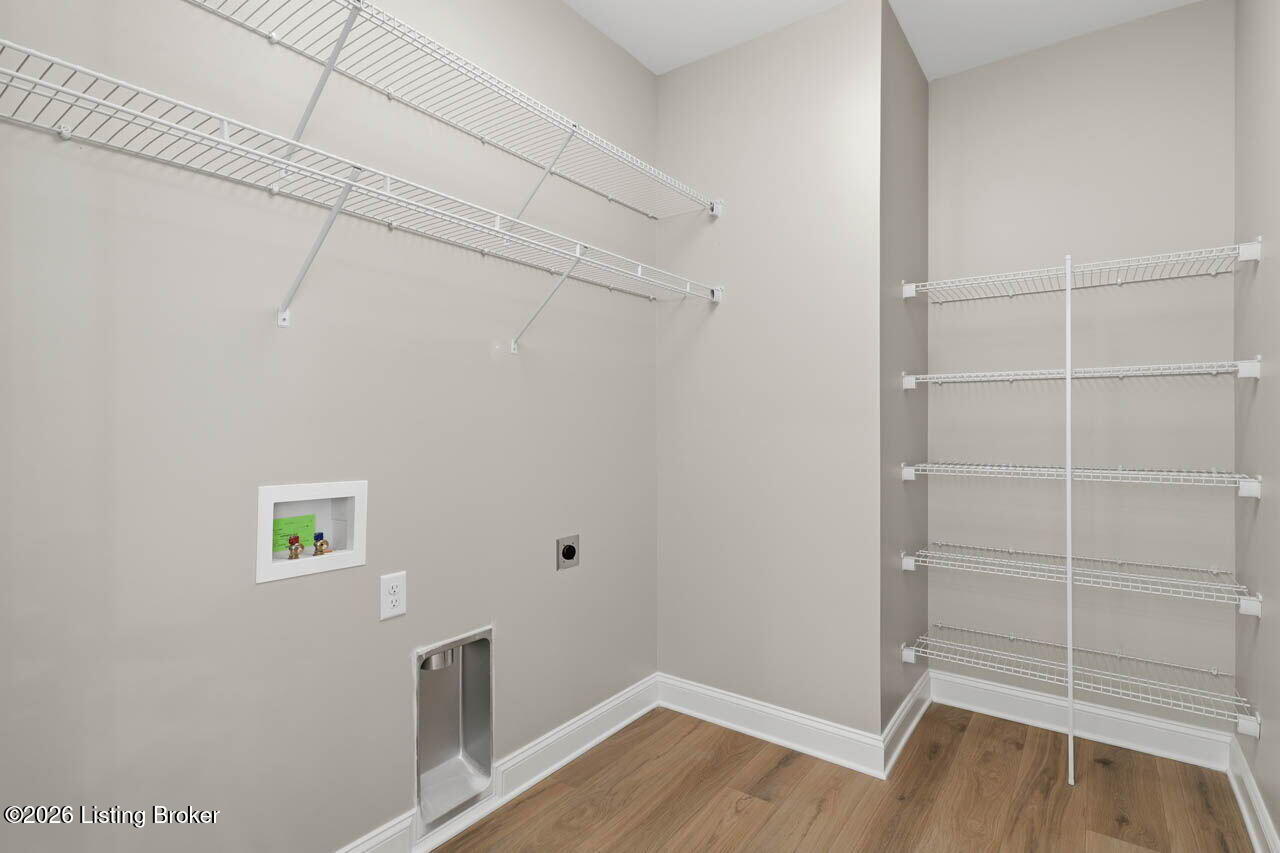 113 Freeman Ave Property Photo 14