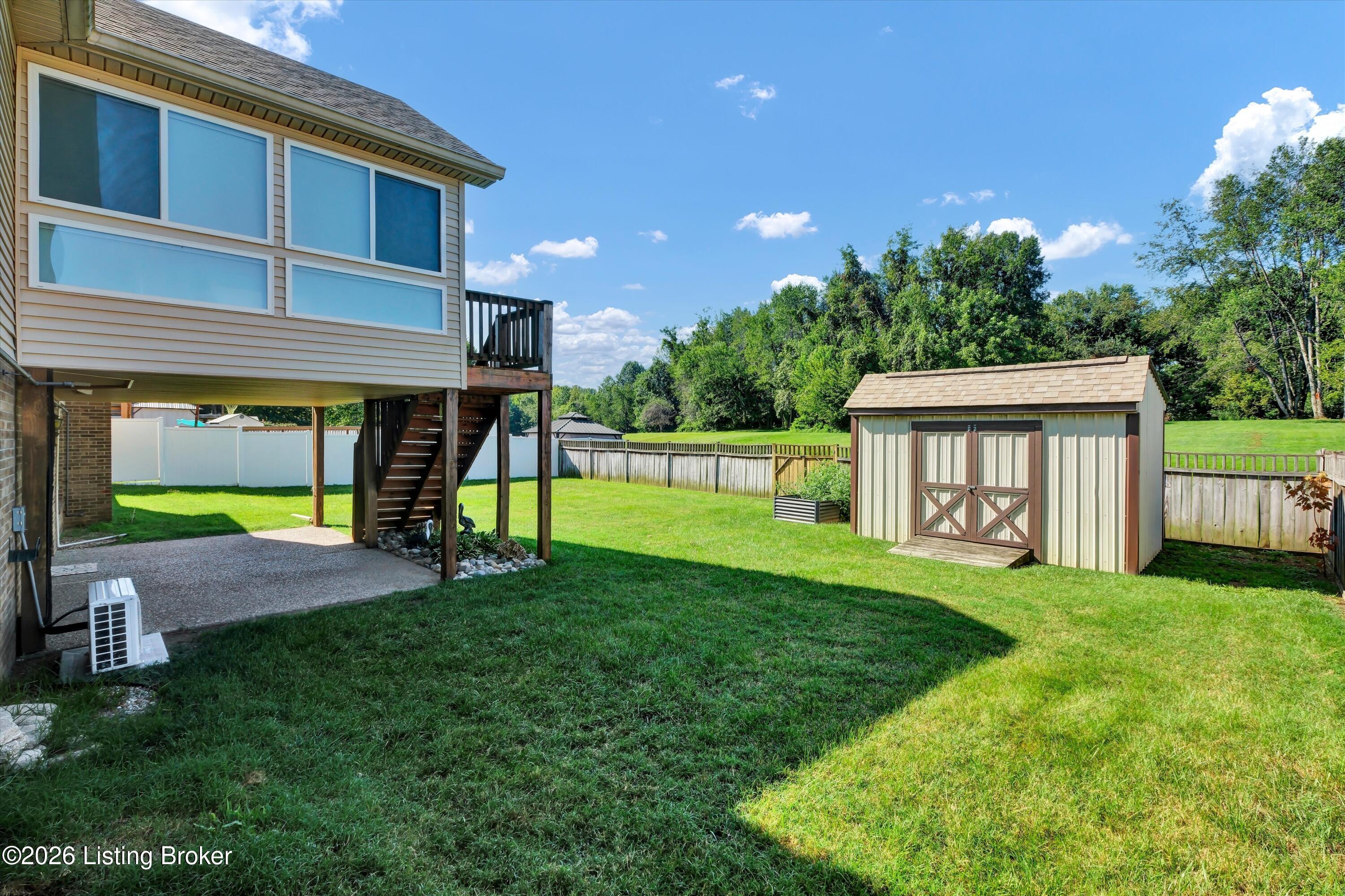 12023 Lavenia Ln Property Photo 4