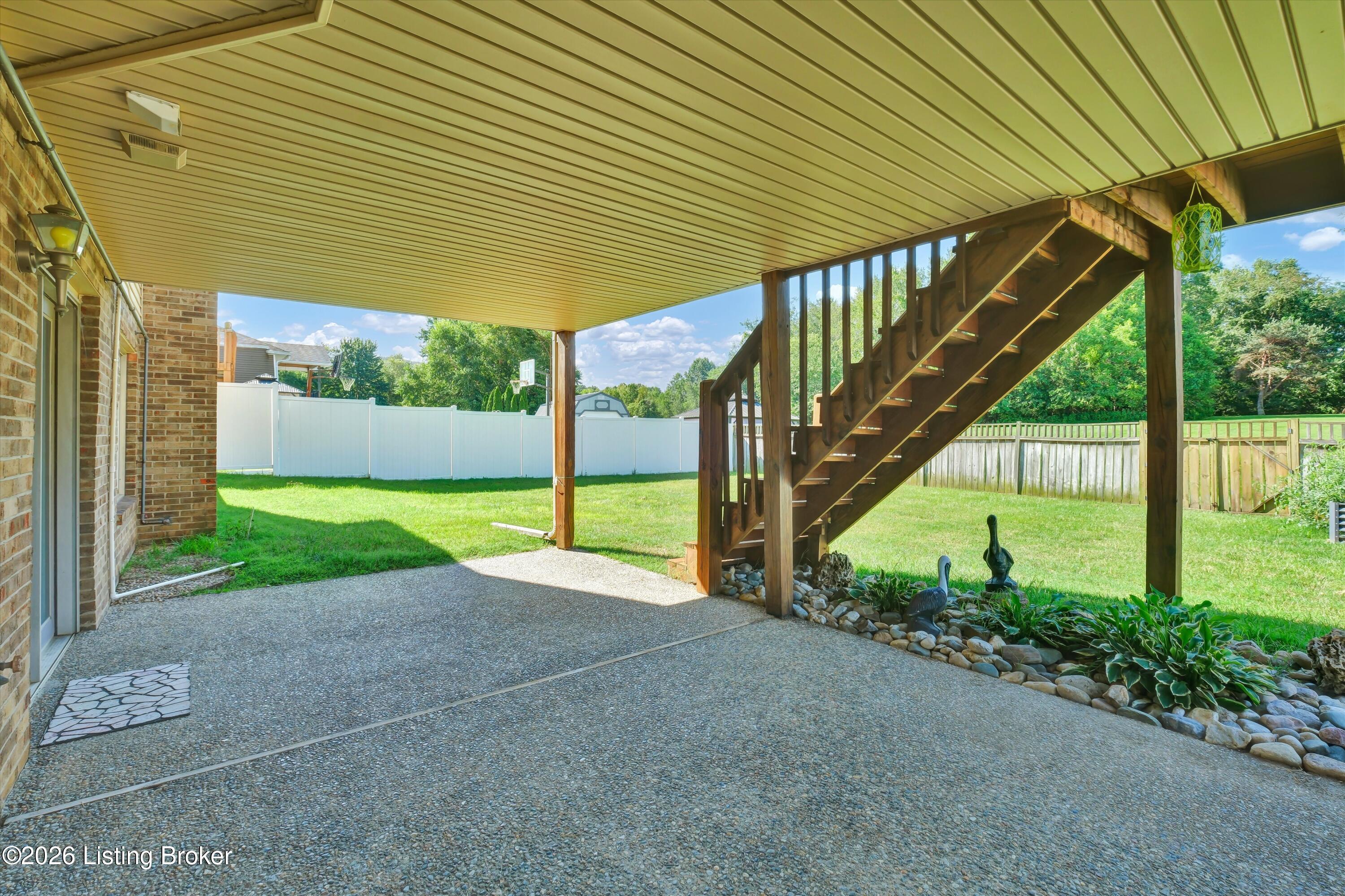 12023 Lavenia Ln Property Photo 5