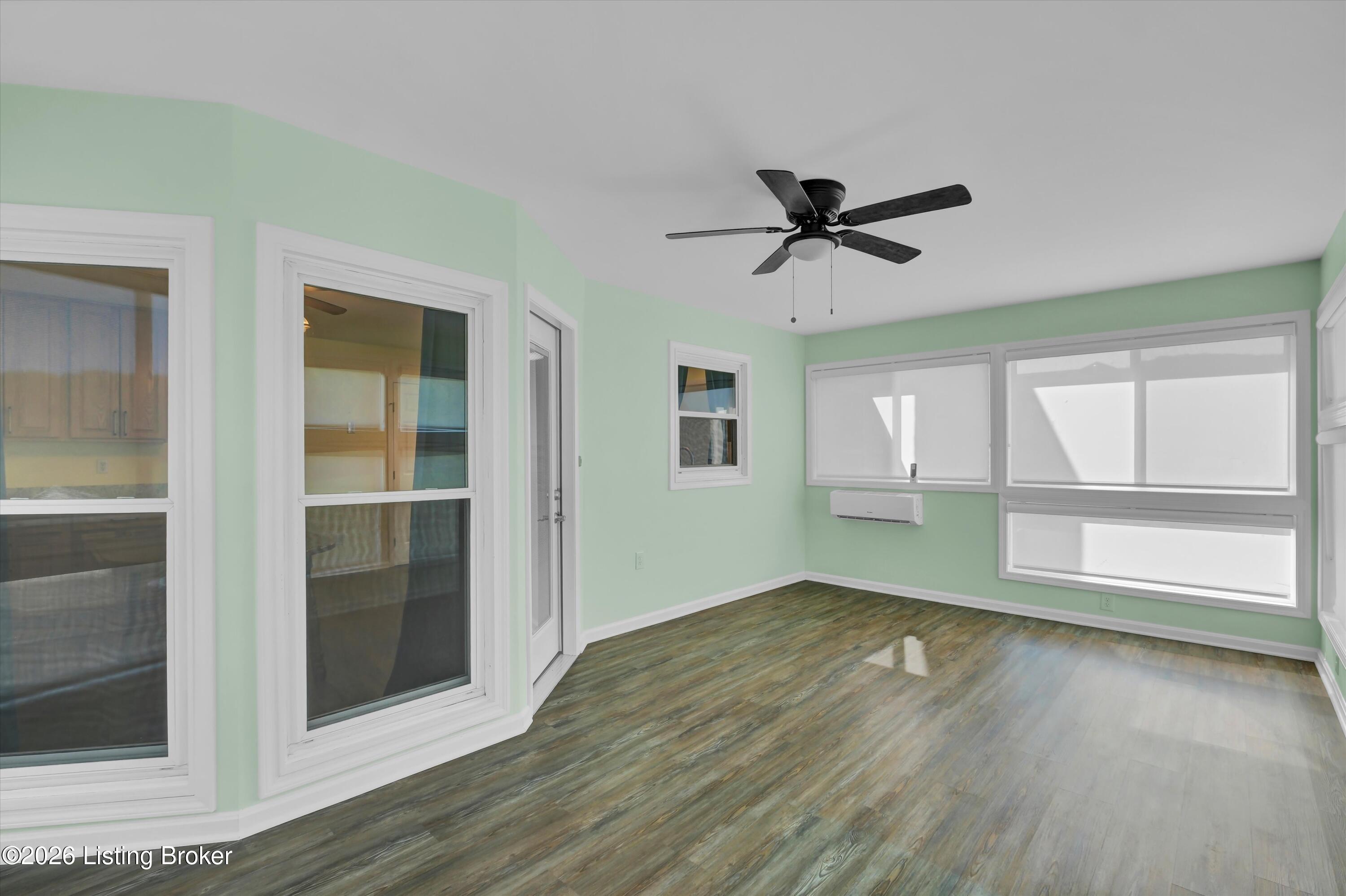 12023 Lavenia Ln Property Photo 7