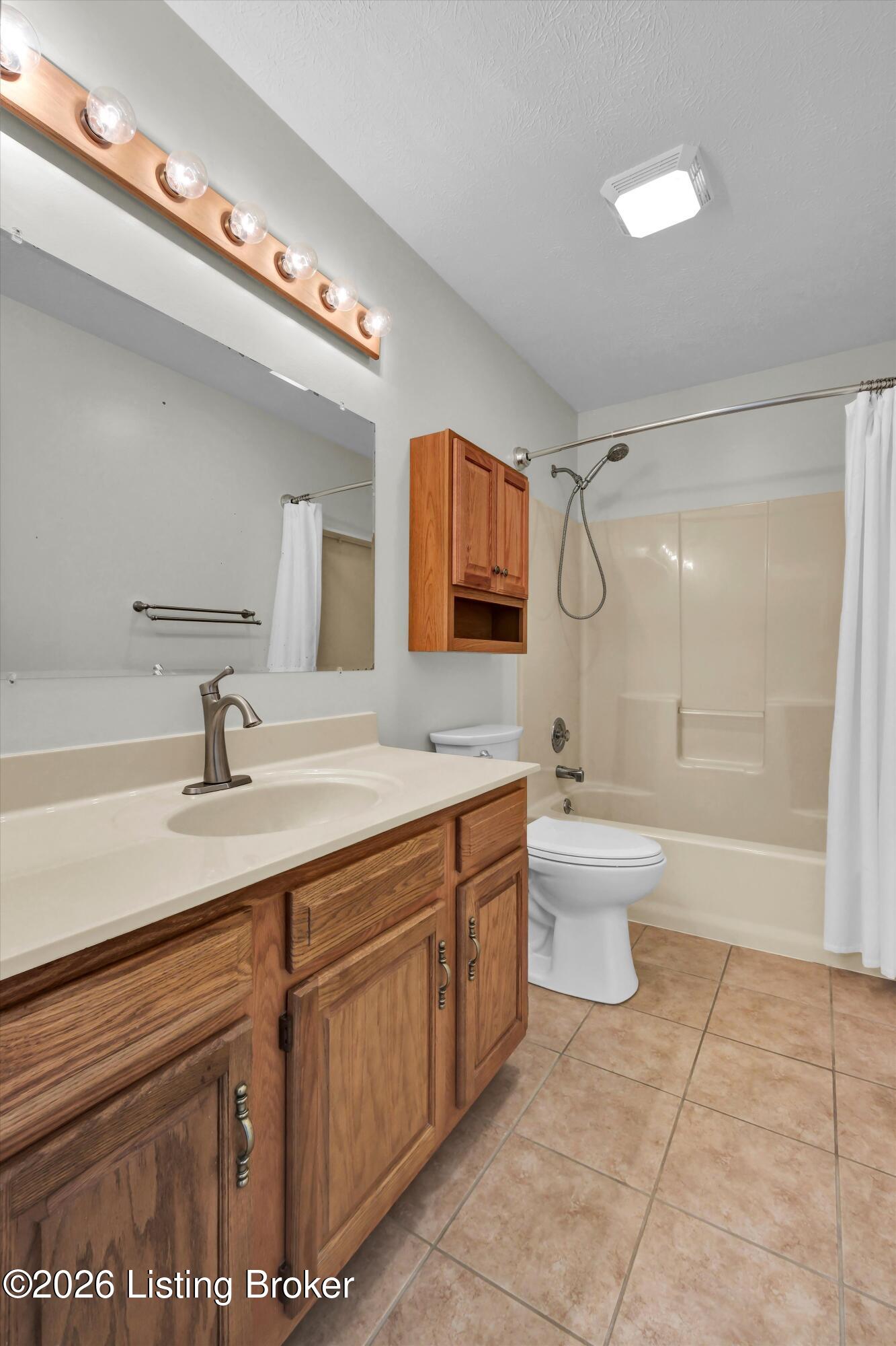 12023 Lavenia Ln Property Photo 17
