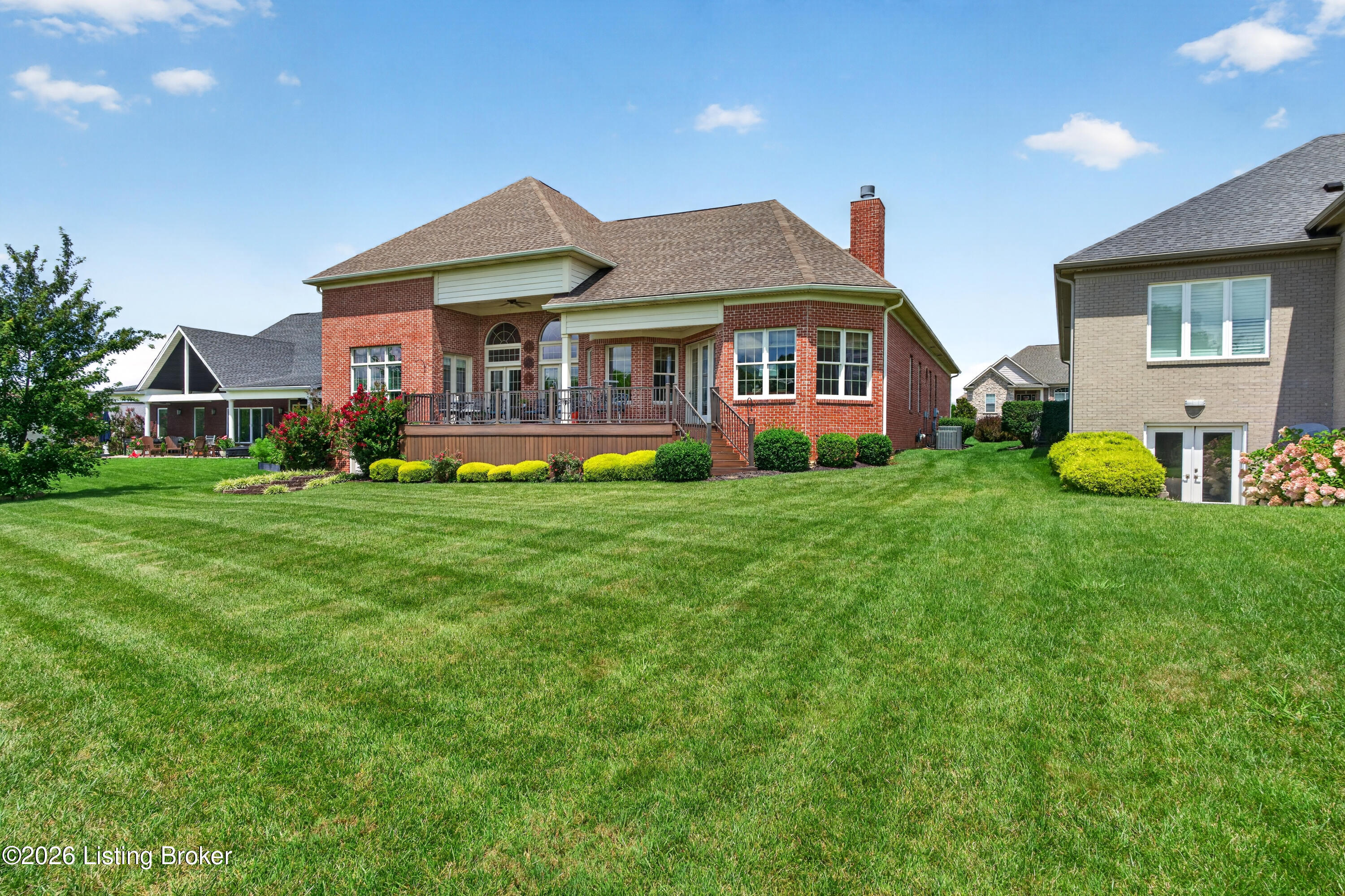 1051 Champions Cir Property Photo 37