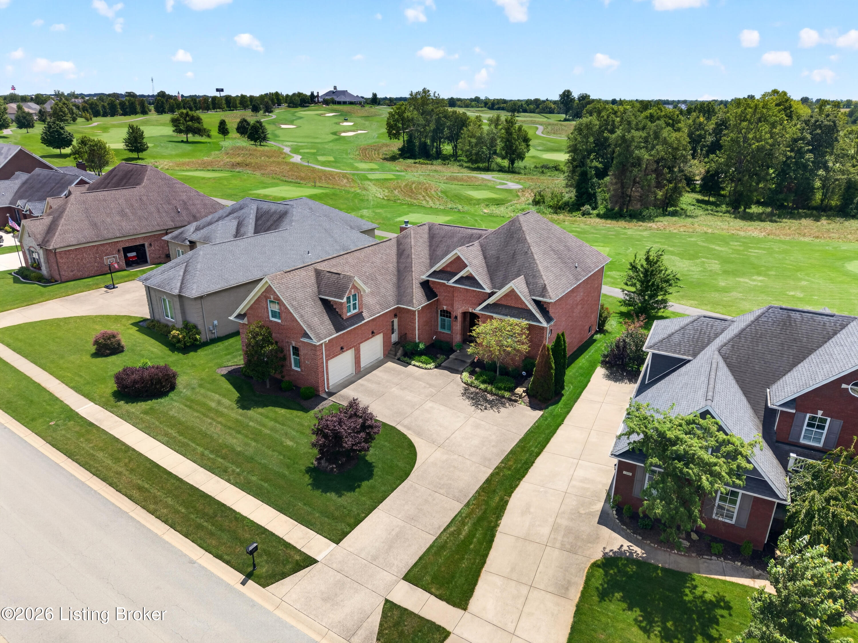 1051 Champions Cir Property Photo 41