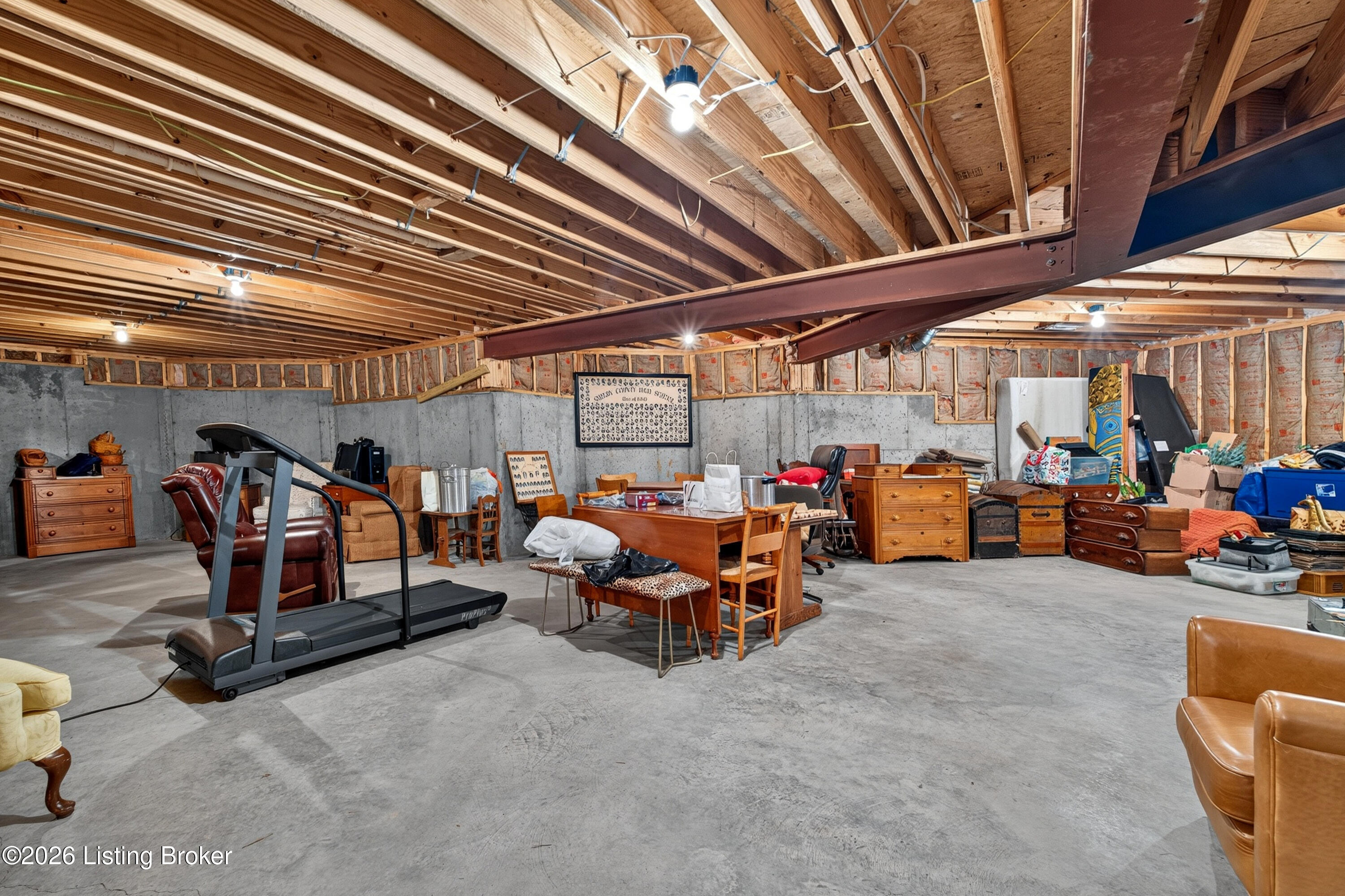 1051 Champions Cir Property Photo 53