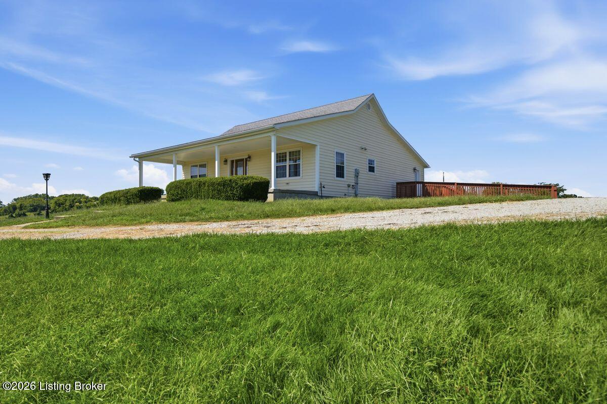 1119 Ballard Rd Property Photo 5