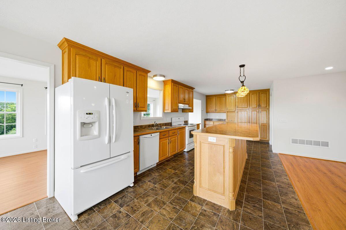 1119 Ballard Rd Property Photo 15