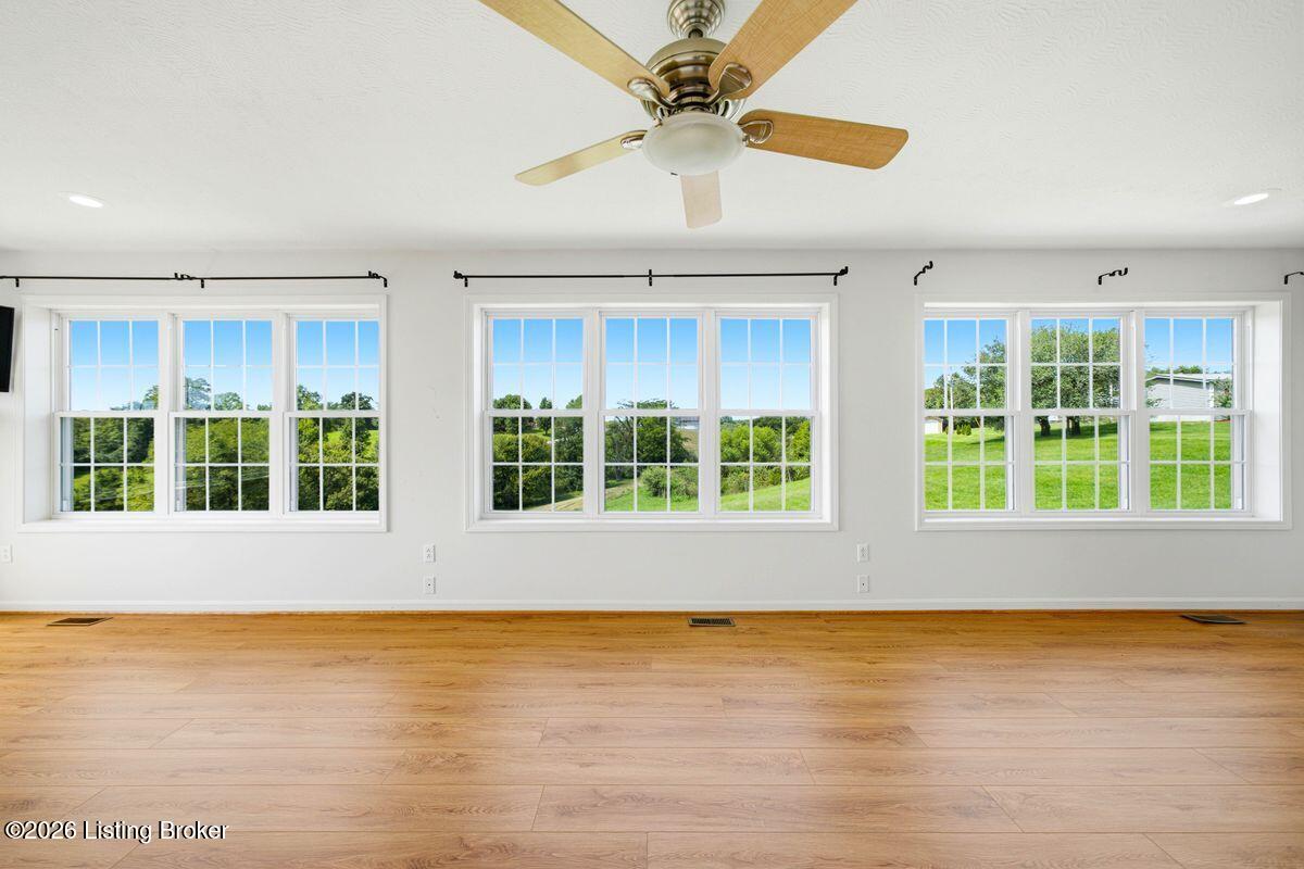 1119 Ballard Rd Property Photo 24