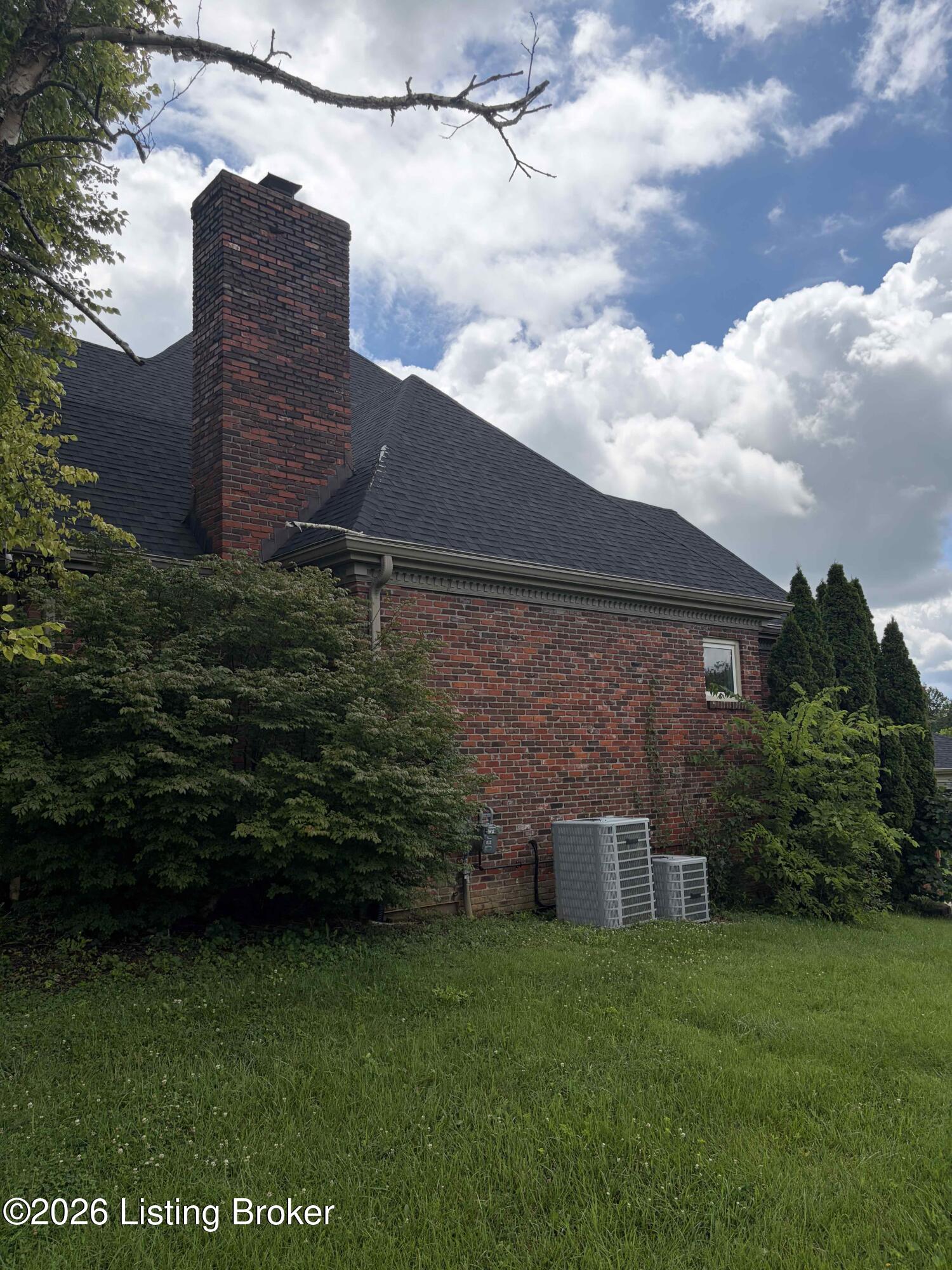 18708 Shelbyville Rd Property Photo 23
