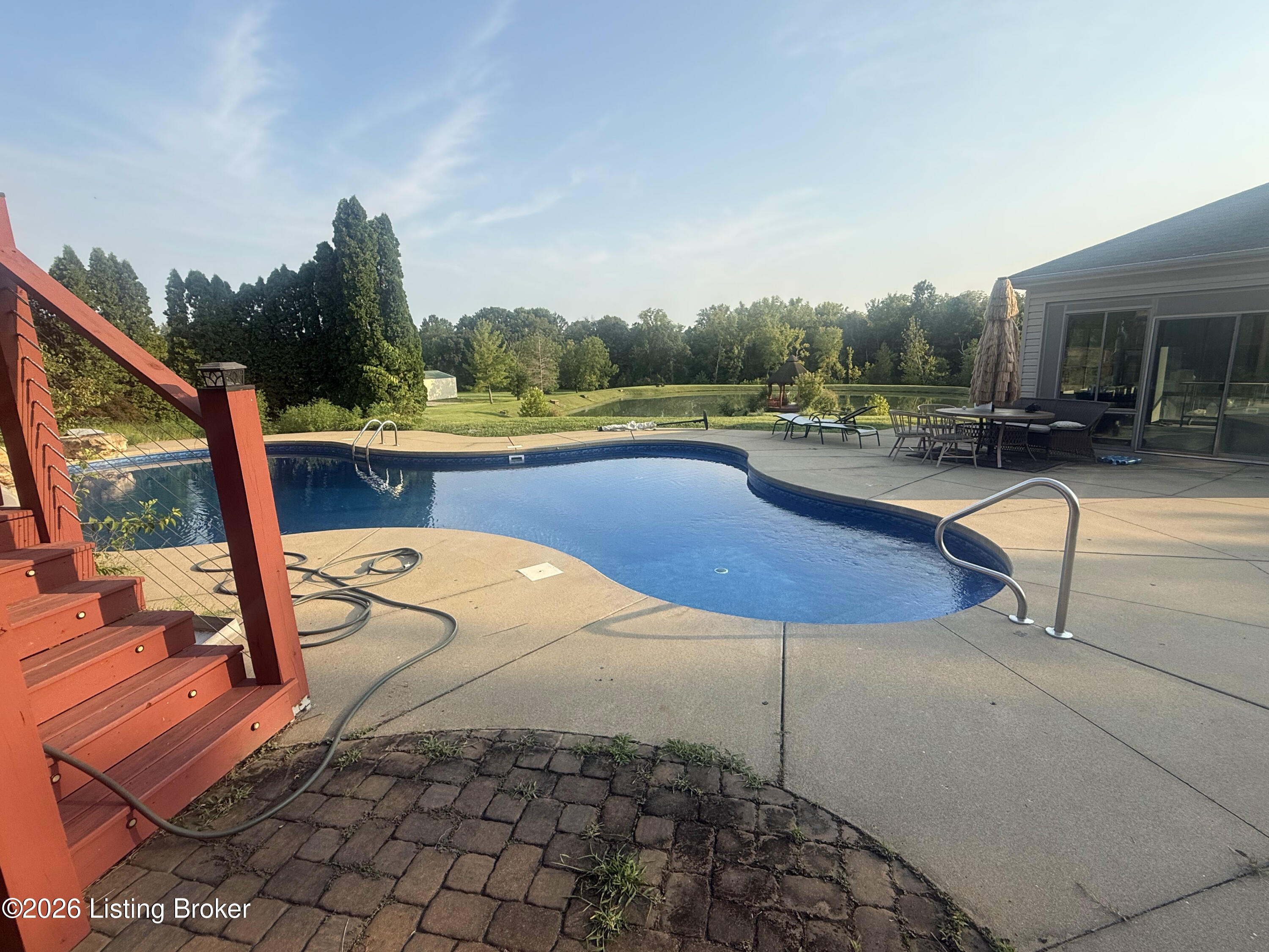18708 Shelbyville Rd Property Photo 30