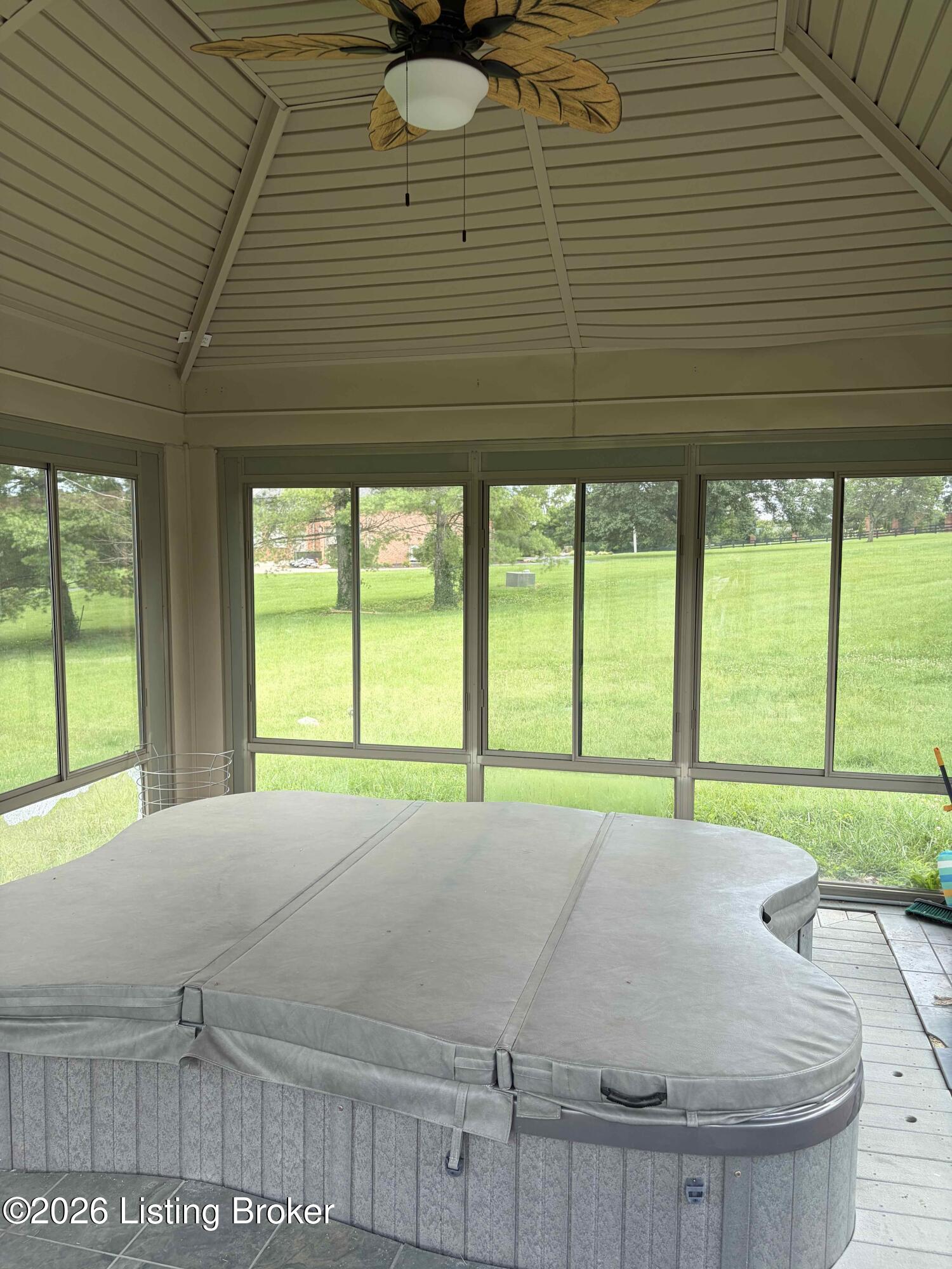 18708 Shelbyville Rd Property Photo 35
