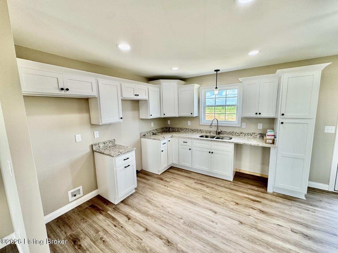 1612 Old Perryville Loop Property Photo 6