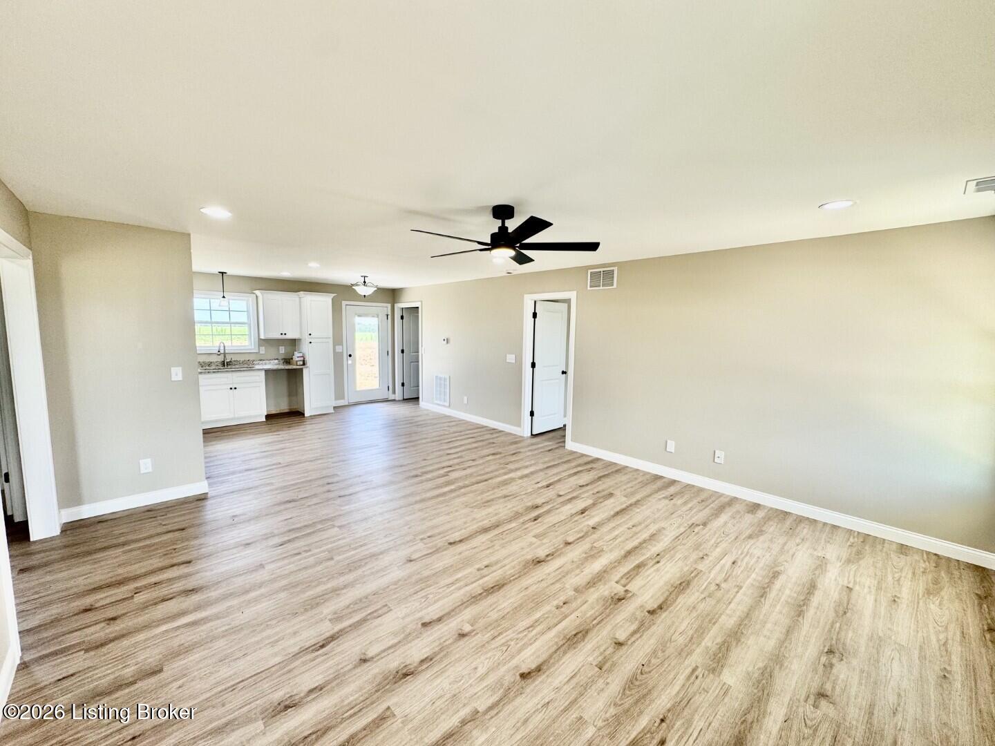 1612 Old Perryville Loop Property Photo 8
