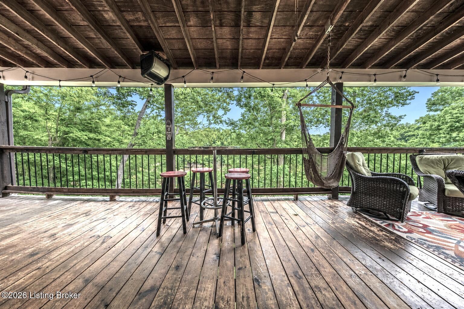 1046 Hickory Grove Rd Property Photo 19