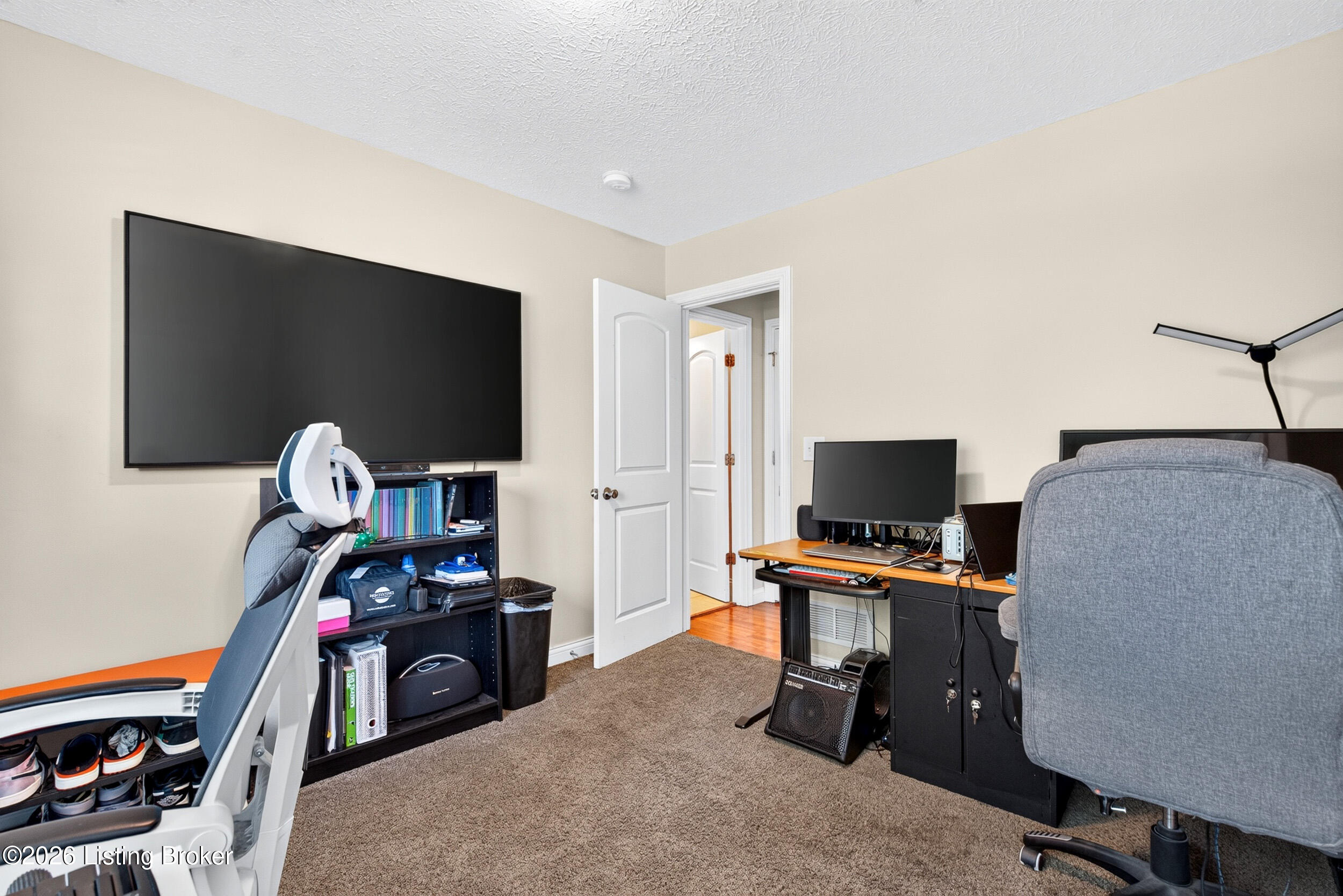 154 Wiltshire Ave Property Photo 17