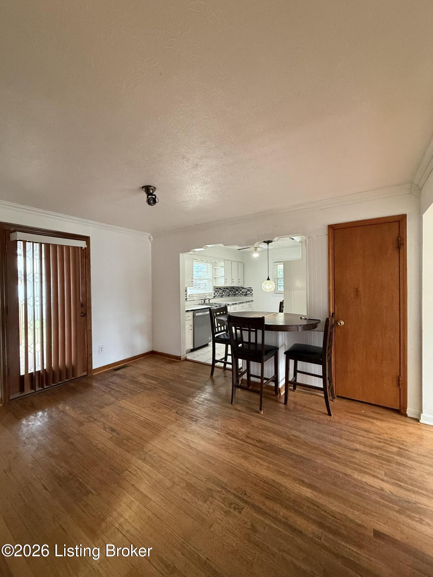 5400 Monaco Dr Property Photo 10