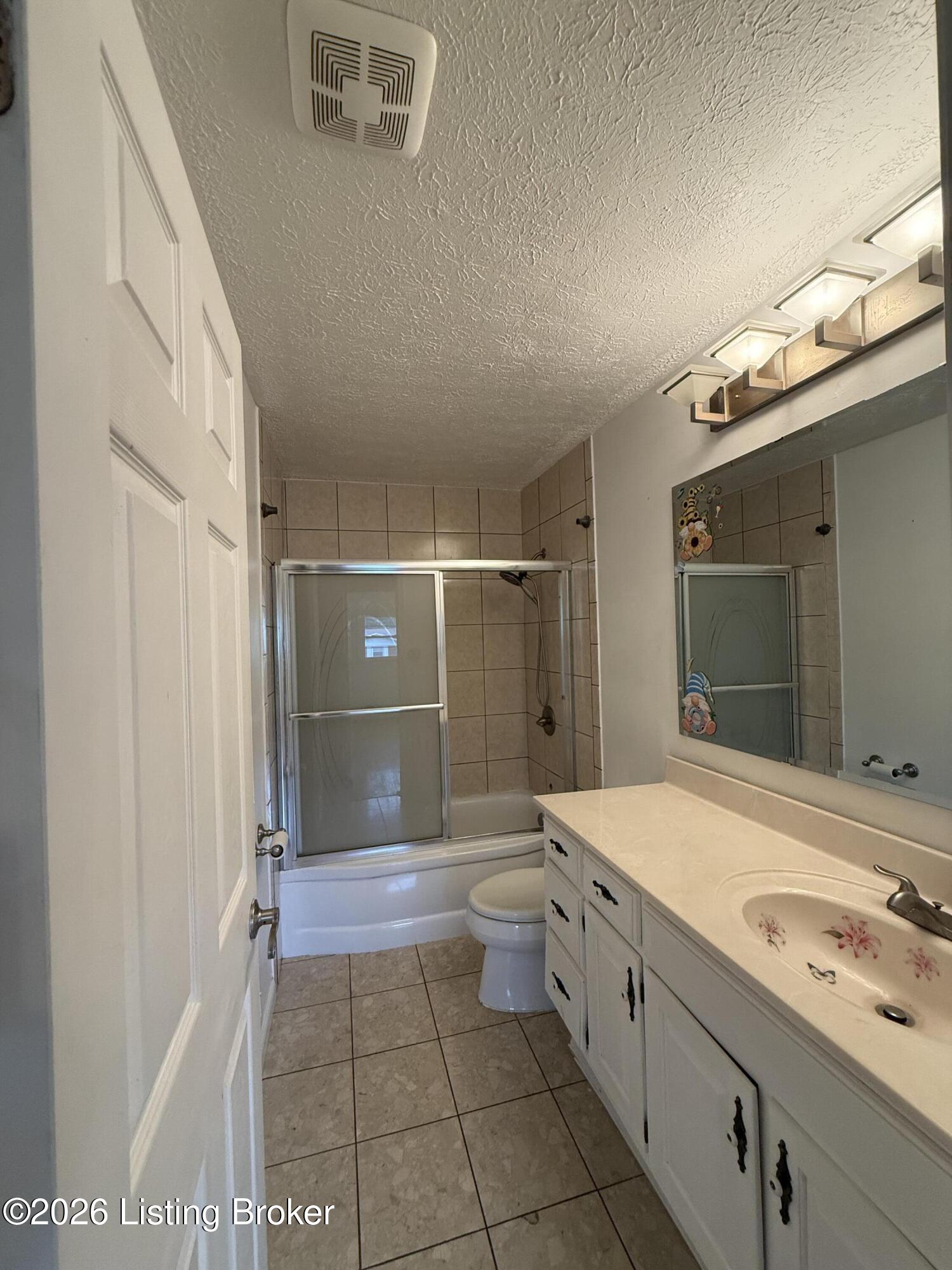 5400 Monaco Dr Property Photo 11