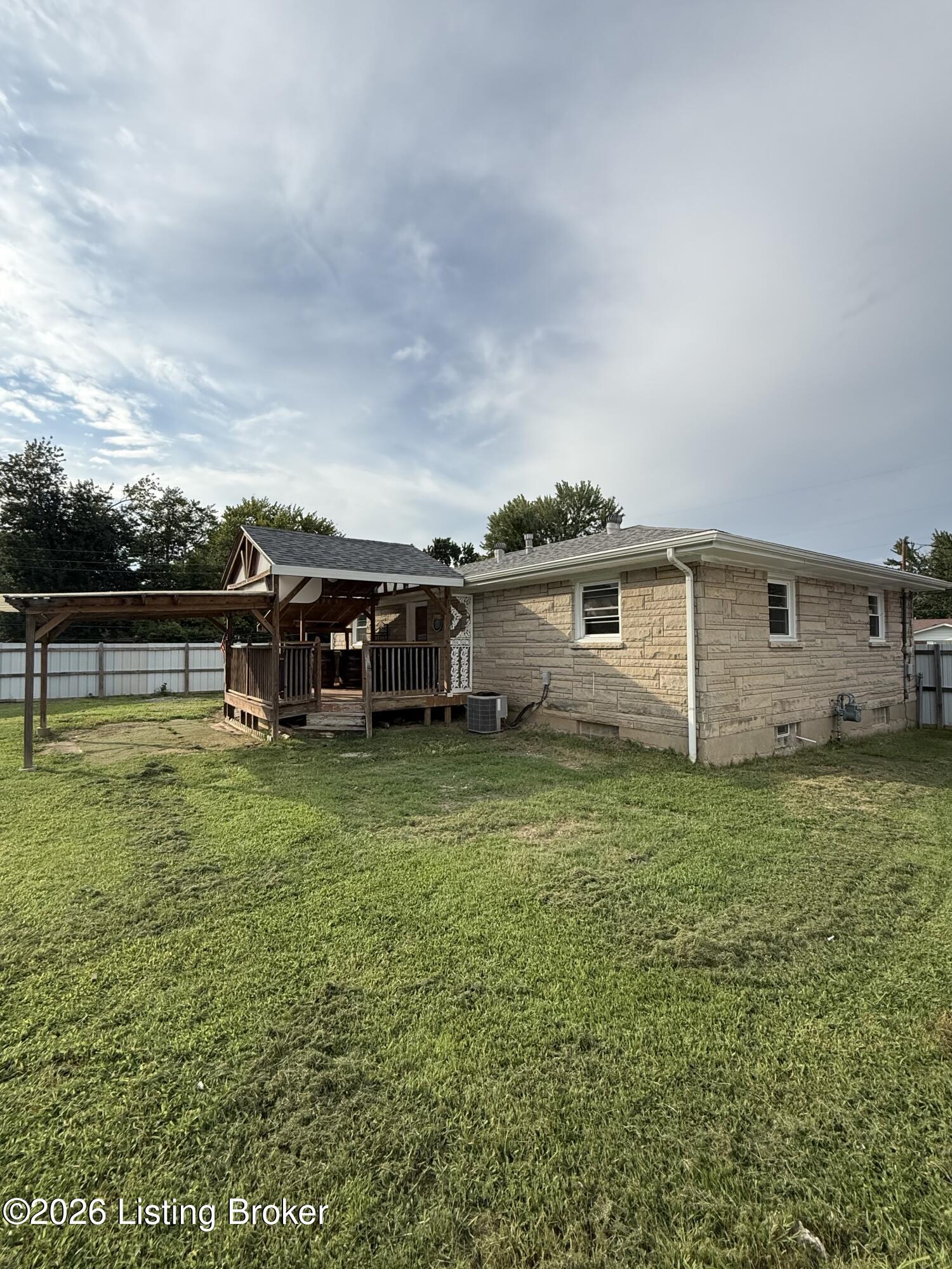 5400 Monaco Dr Property Photo 25