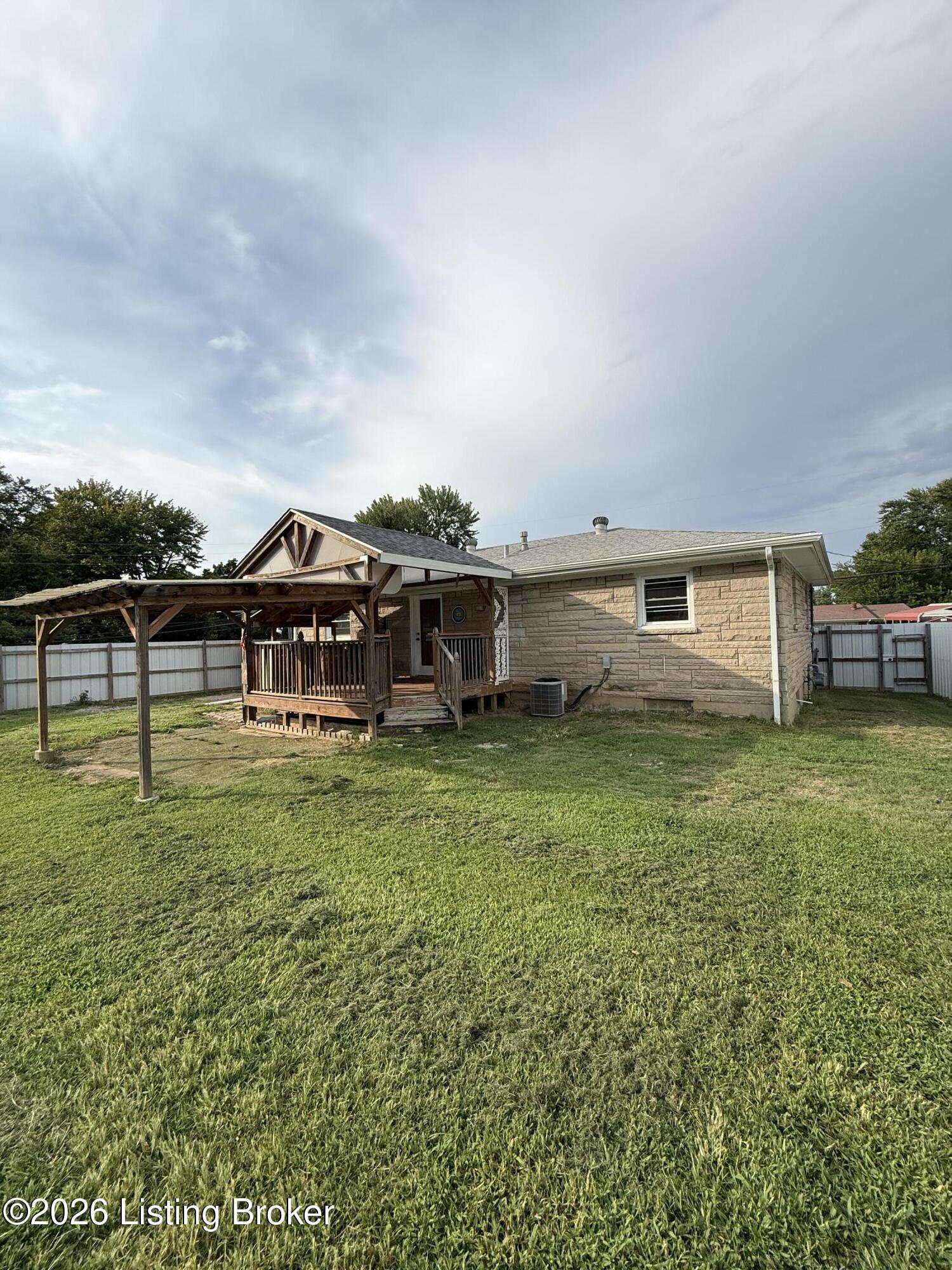 5400 Monaco Dr Property Photo 26