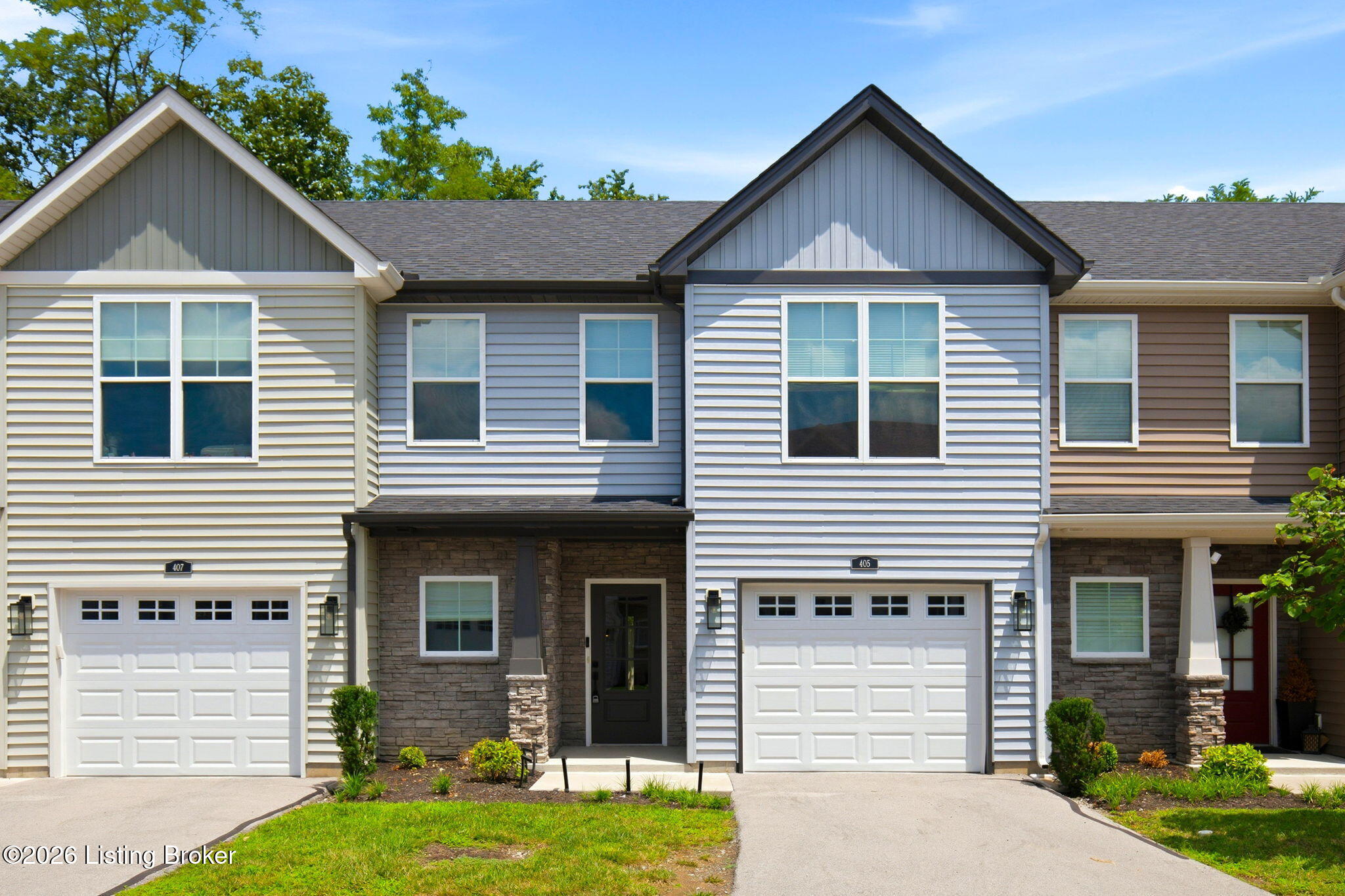 405 Railway Dr