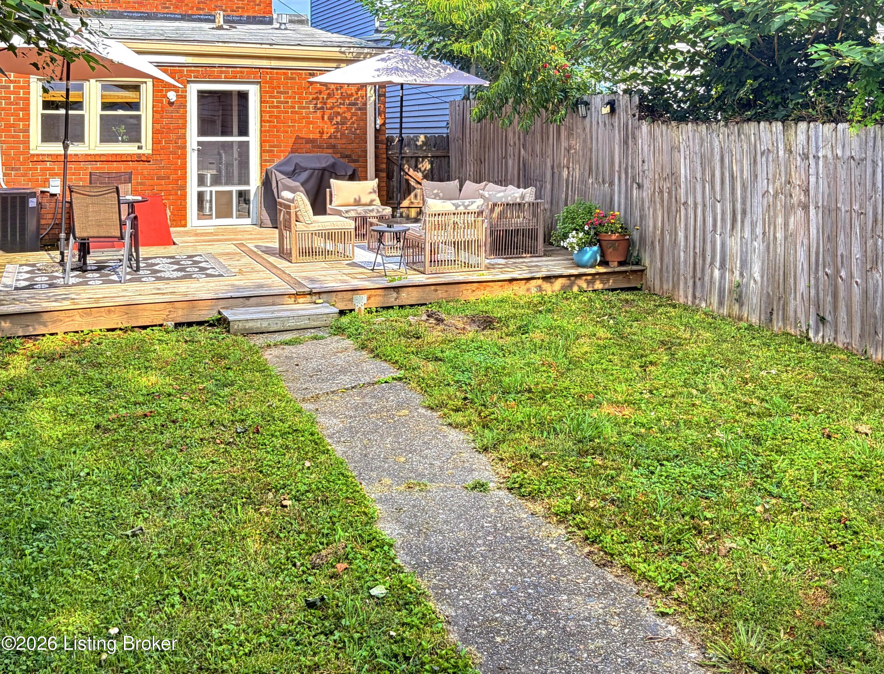 931 S Jackson St Property Photo 16