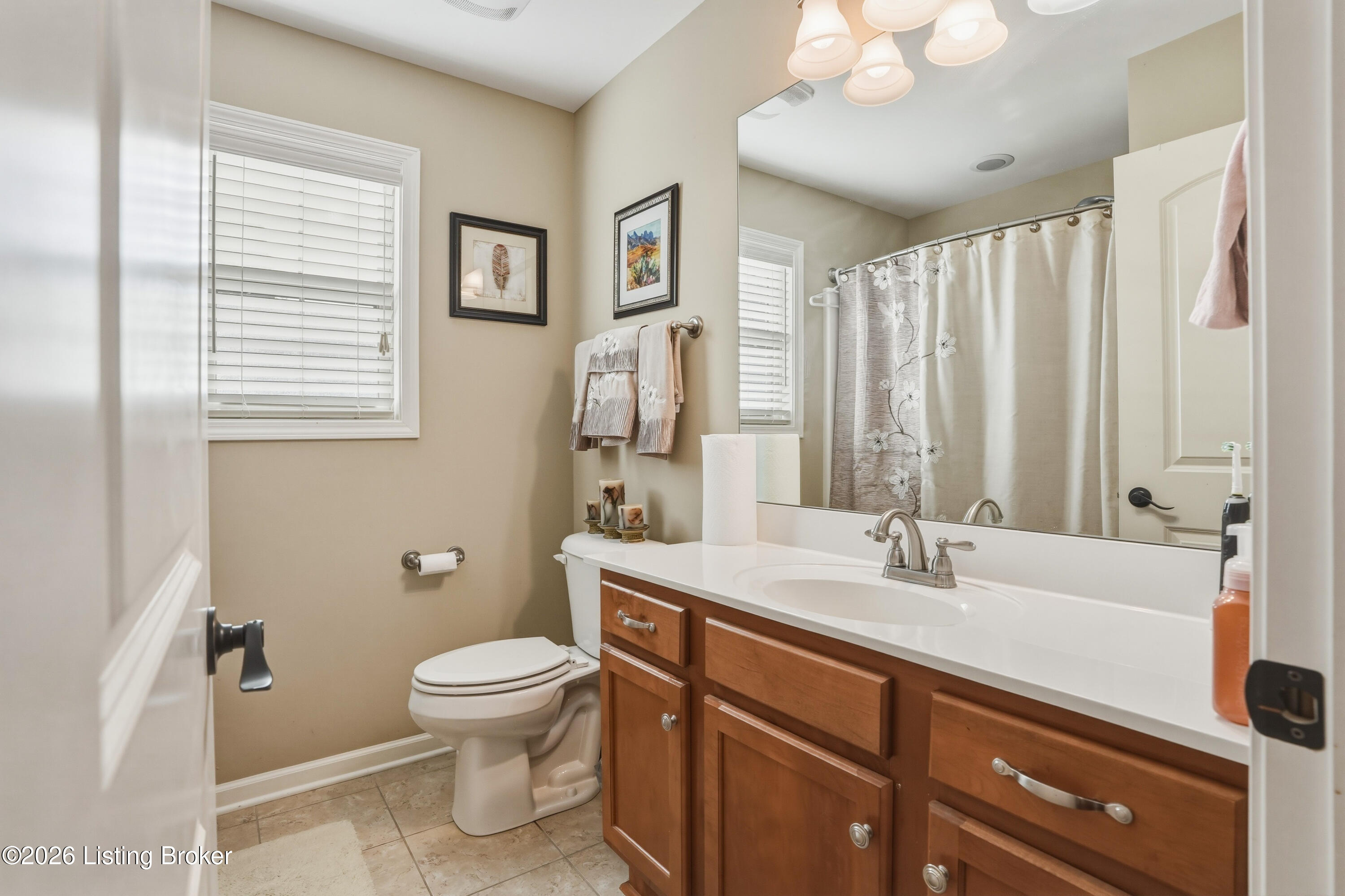 166 Grand Central Dr Property Photo 29