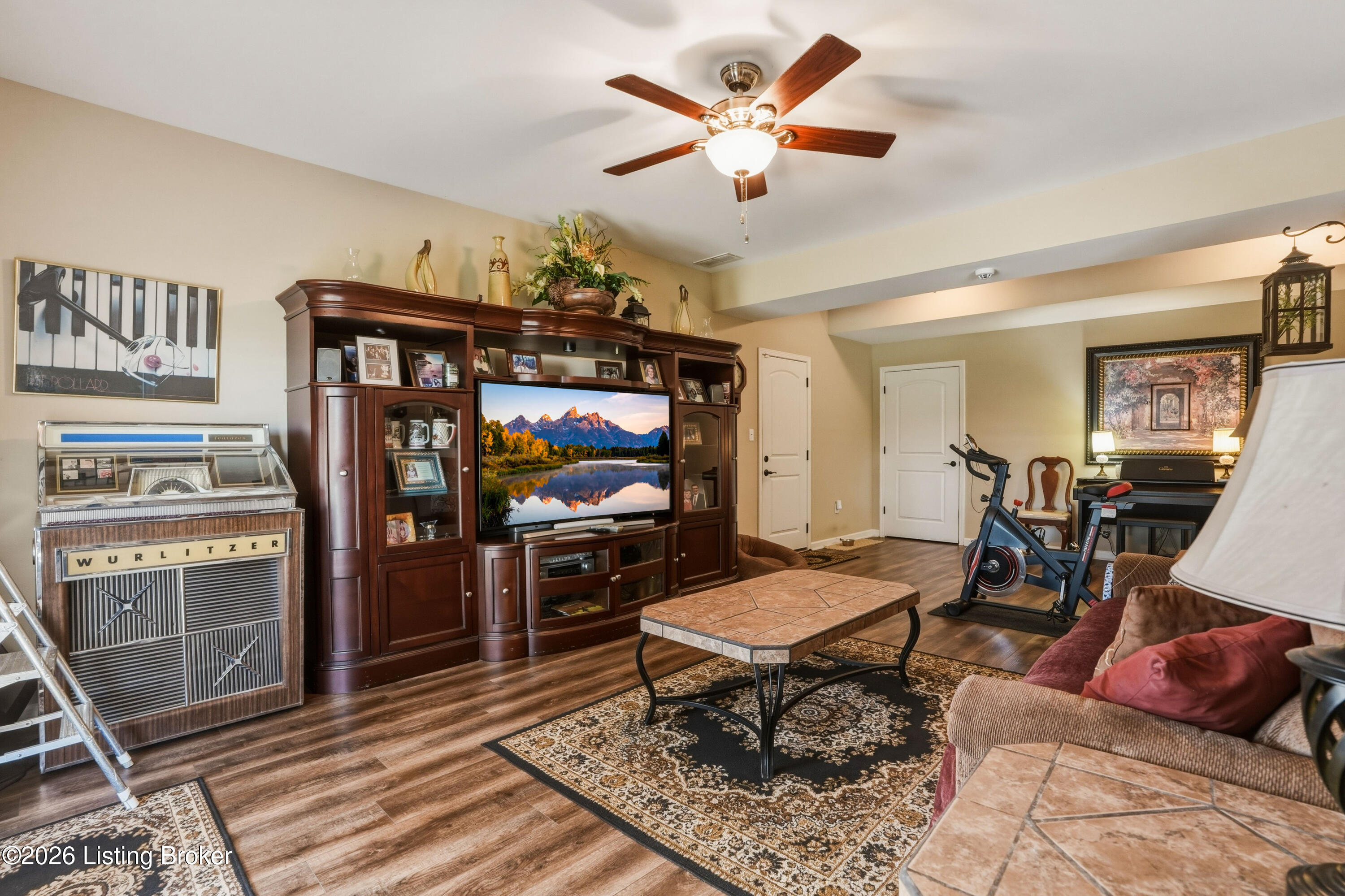 166 Grand Central Dr Property Photo 34