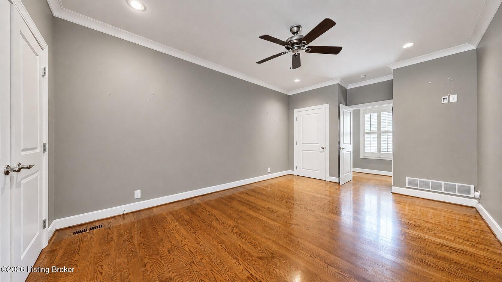 2117 Eastview Ave Property Photo 23