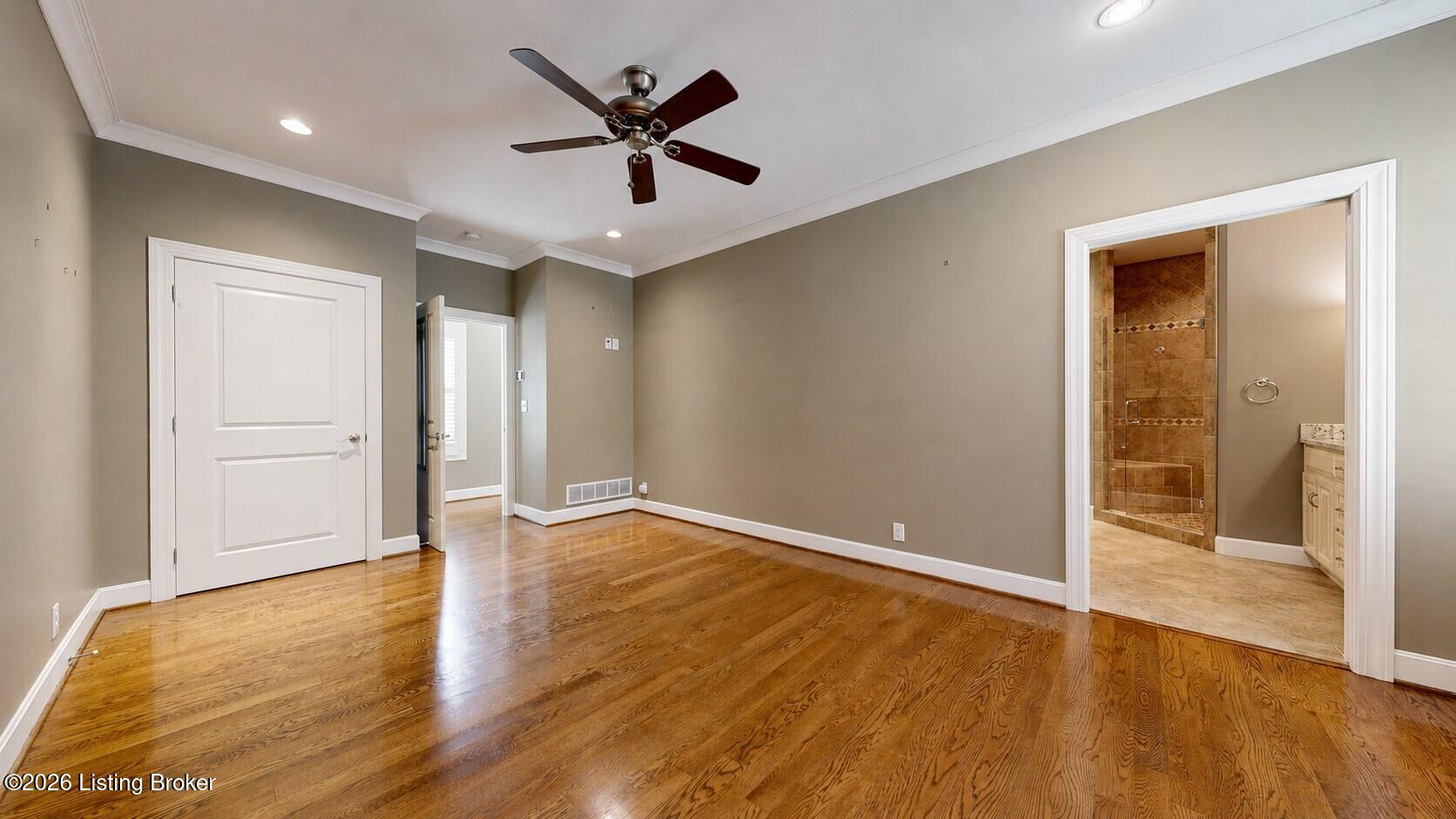 2117 Eastview Ave Property Photo 24
