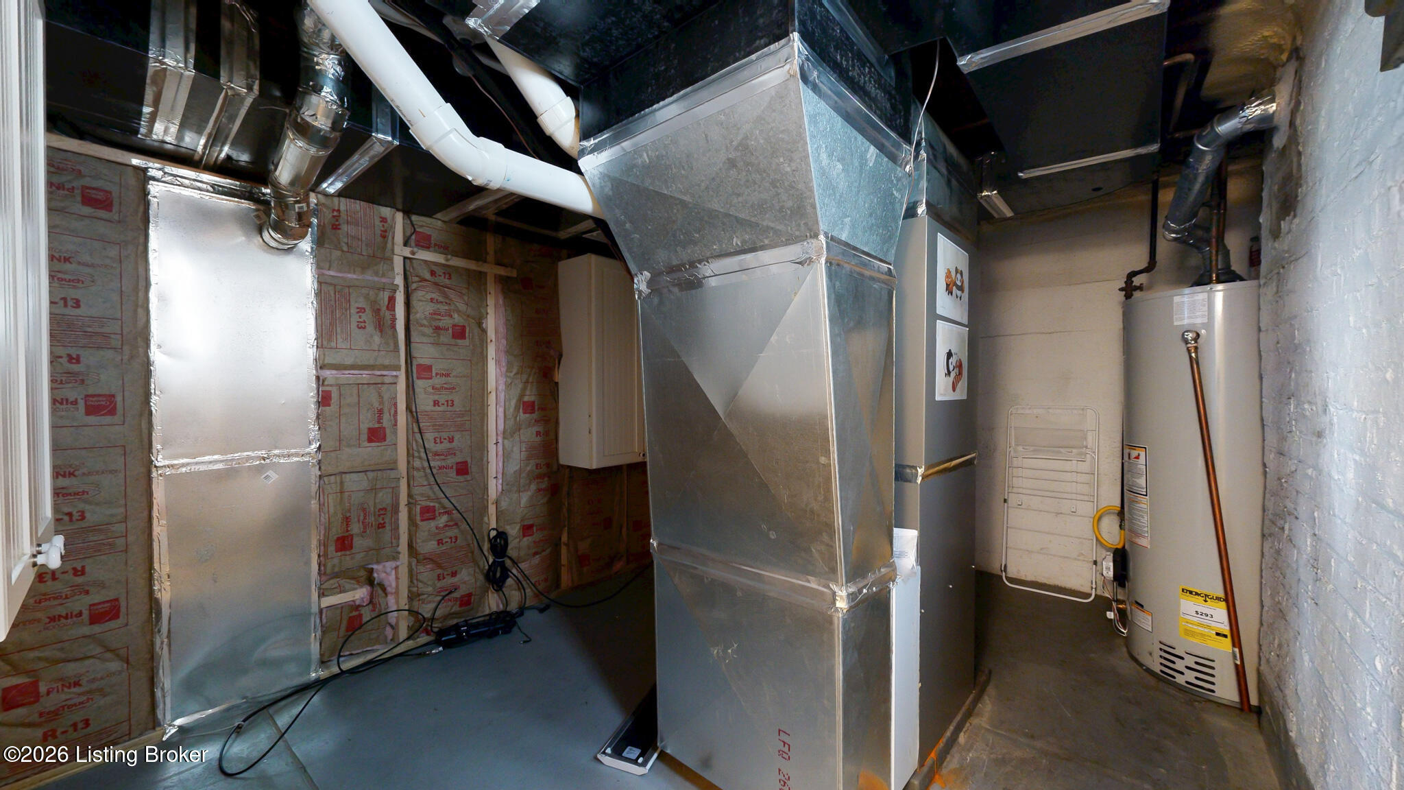 2117 Eastview Ave Property Photo 51